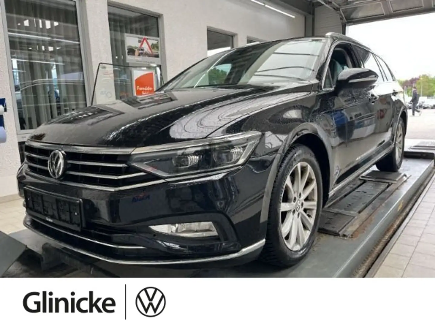 Volkswagen Passat Variant 2.0 TDI Elegance Noir - 1