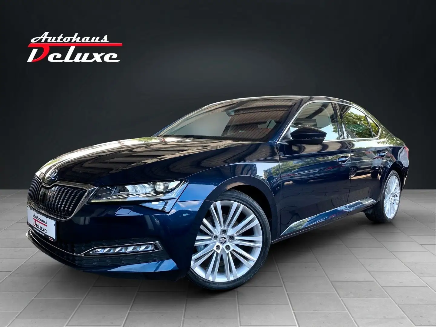 Skoda Superb 2,0TDI STYLE NAVI-KAMERA-PANORAMA-ACC-LED Blauw - 1
