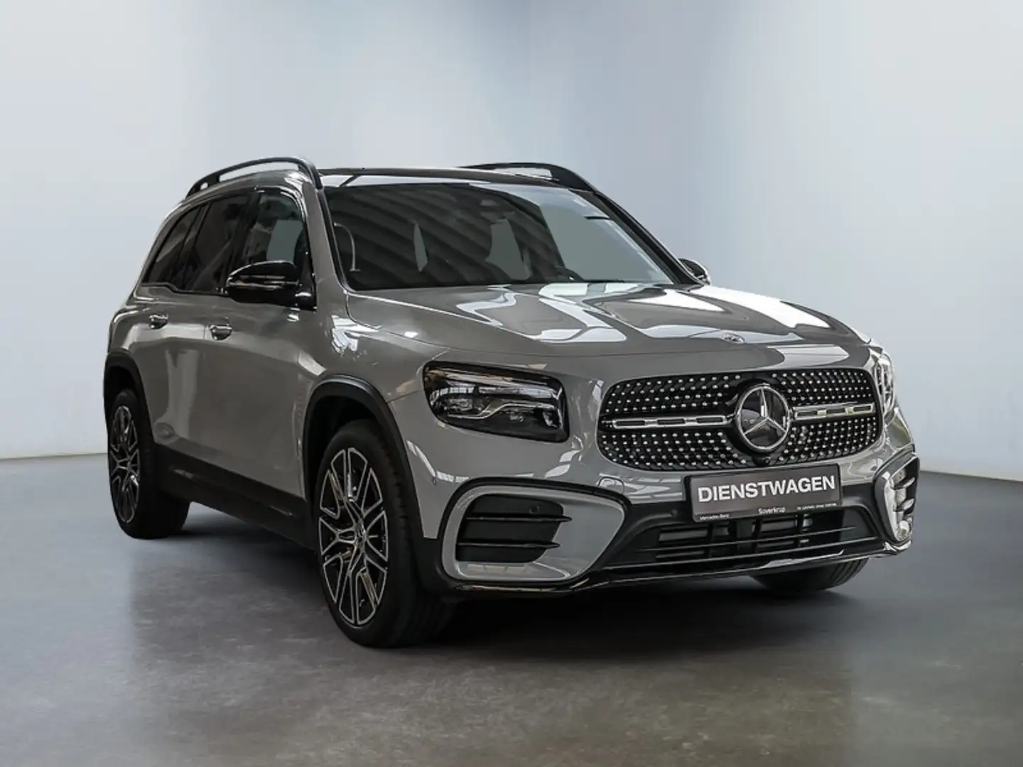 Mercedes-Benz GLB 220 d 4M AMG NIGHT PREMIUM MULTI 360 AHK PDC Grijs - 2