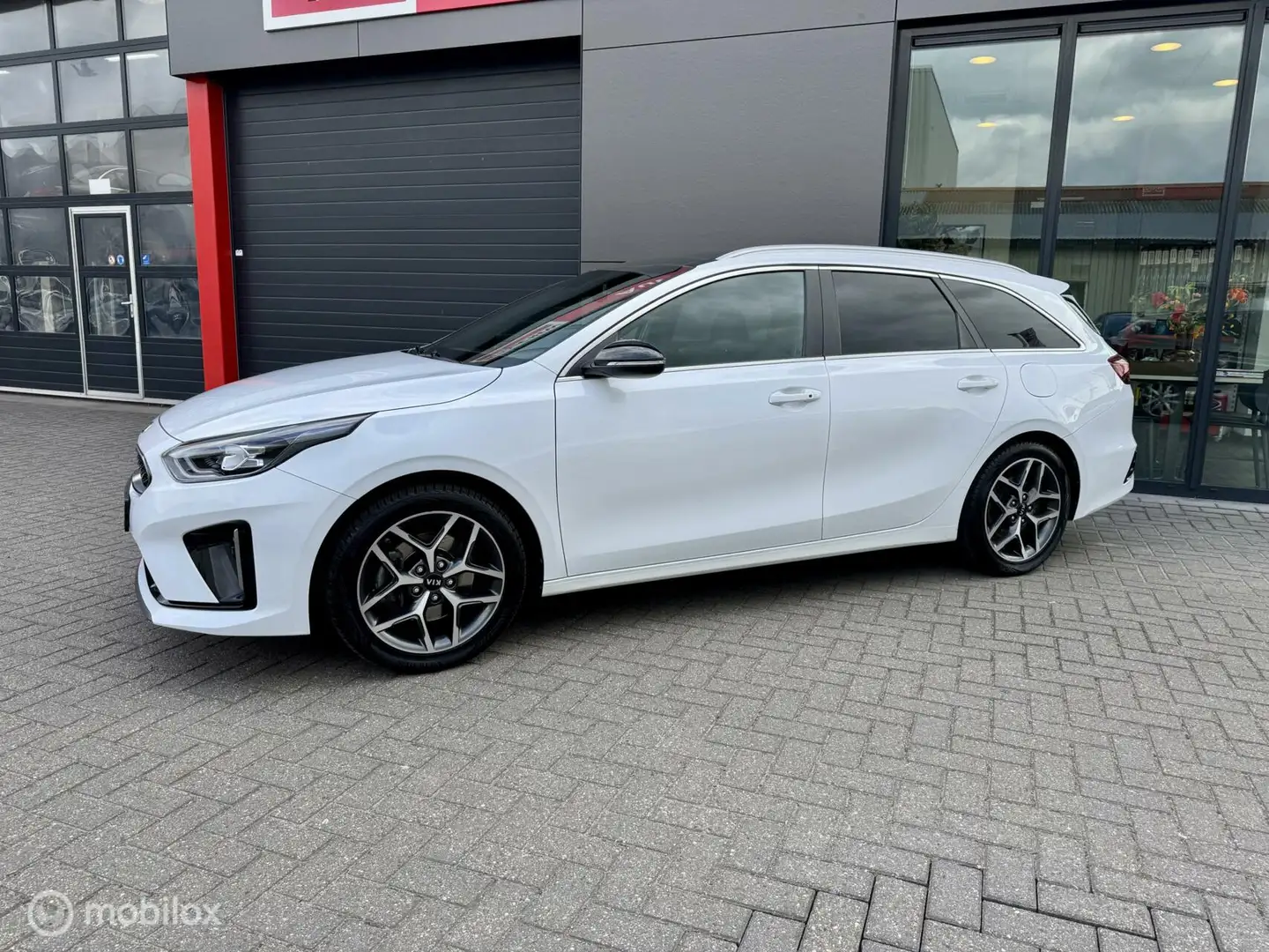 Kia Ceed SW / cee'd SW Sportswagon 1.0 T-GDi GT-Line Weiß - 2
