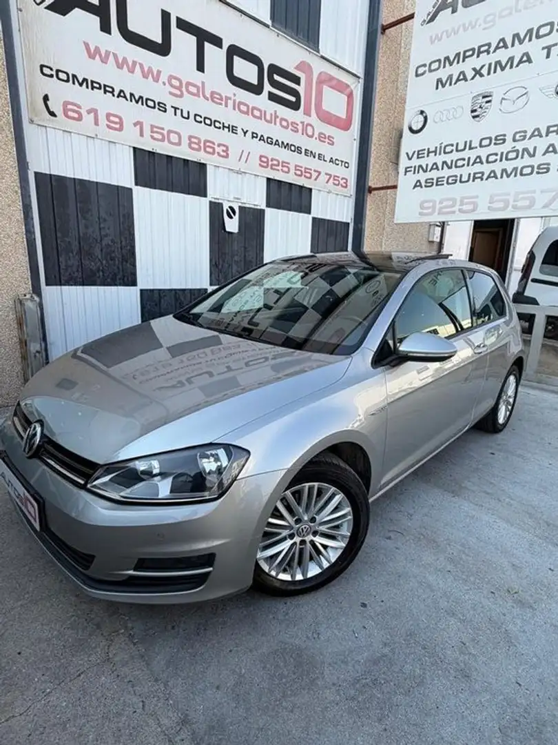 Volkswagen Golf 1.4 gasolina Beige - 2