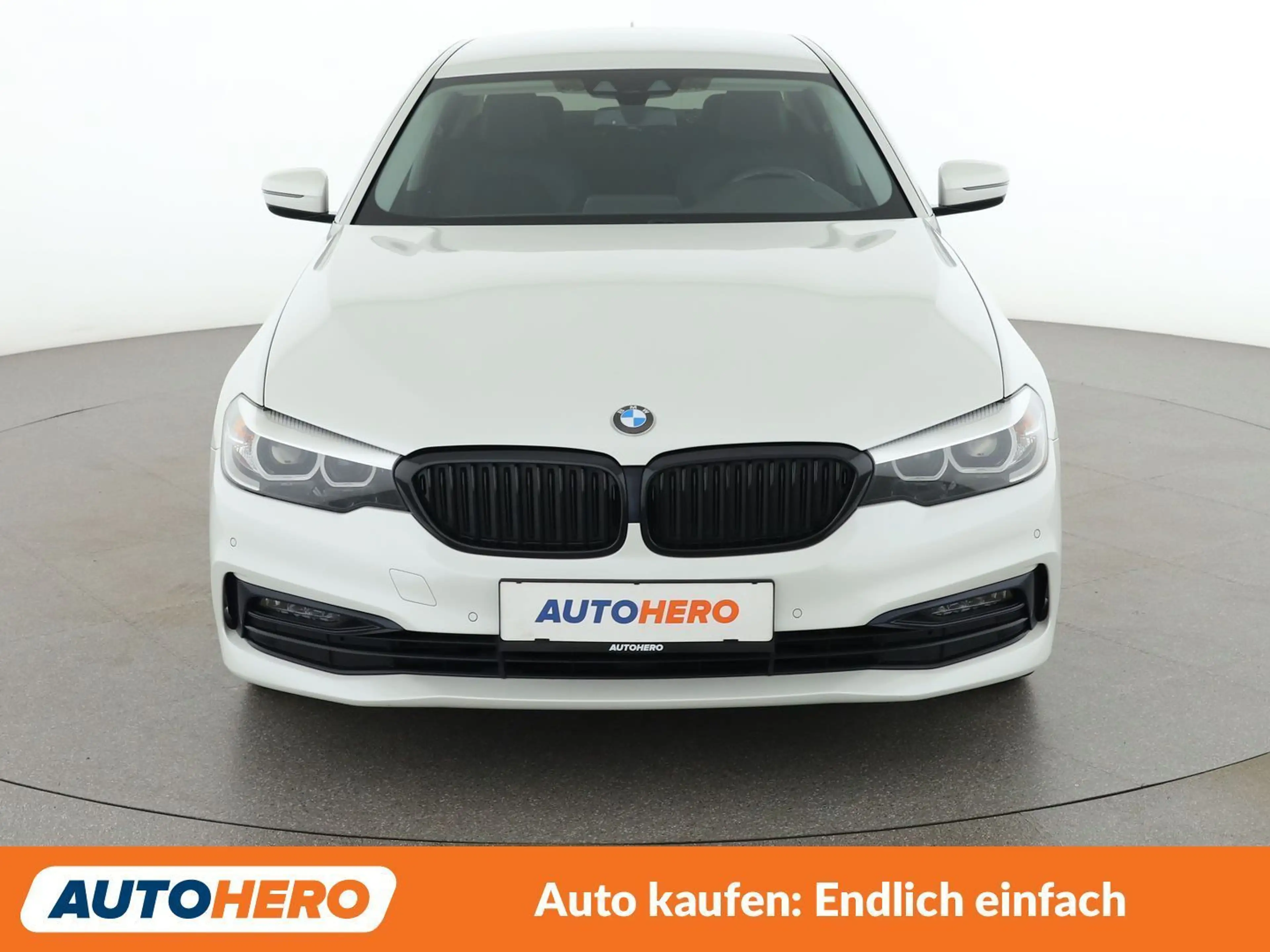 BMW 520 520d Sport Line — photo 9