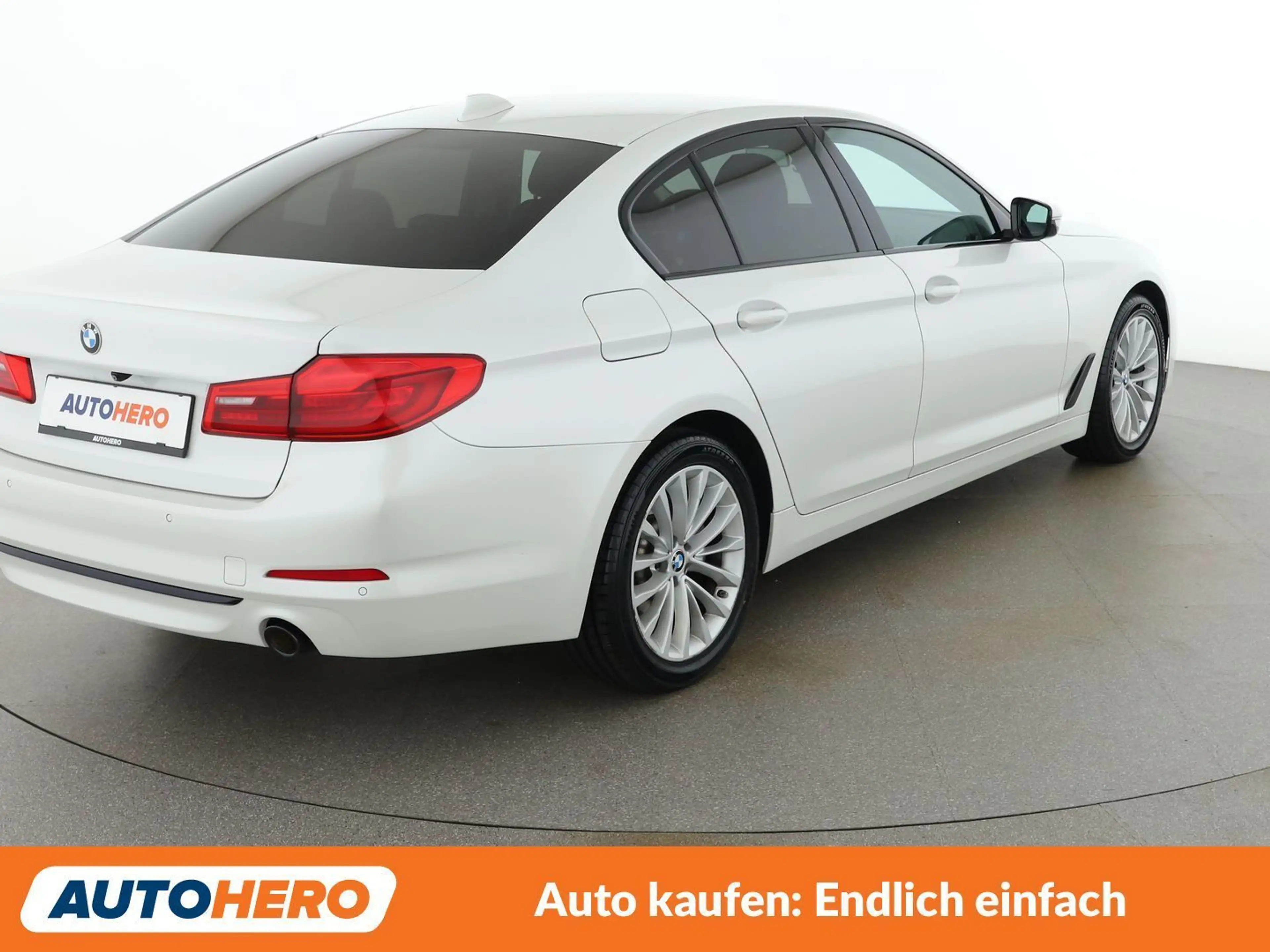 BMW 520 520d Sport Line — photo 6