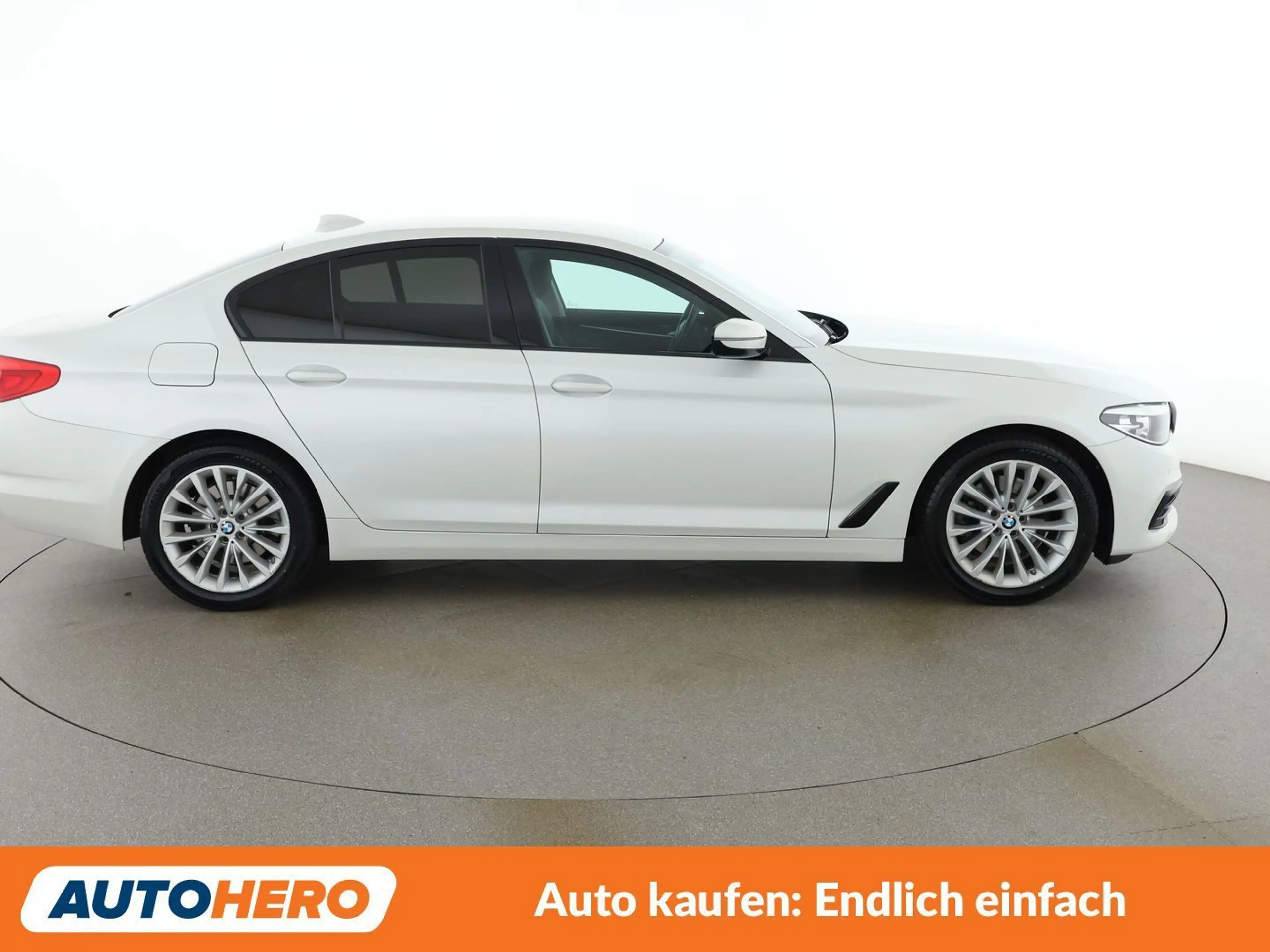 BMW 520 520d Sport Line — photo 7