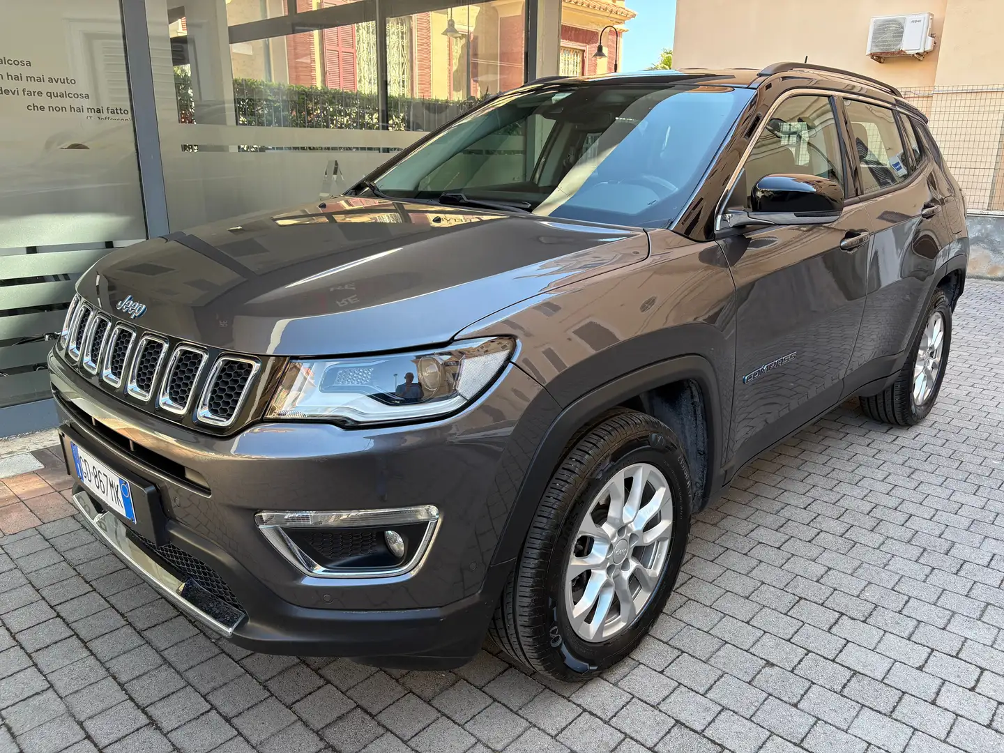 Jeep Compass Compass II 2017 1.3 turbo t4 phev Limited 4xe at6 Gris - 1