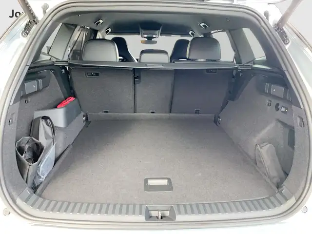 Volkswagen Tayron R-Line eTSI DSG Ansicht 10