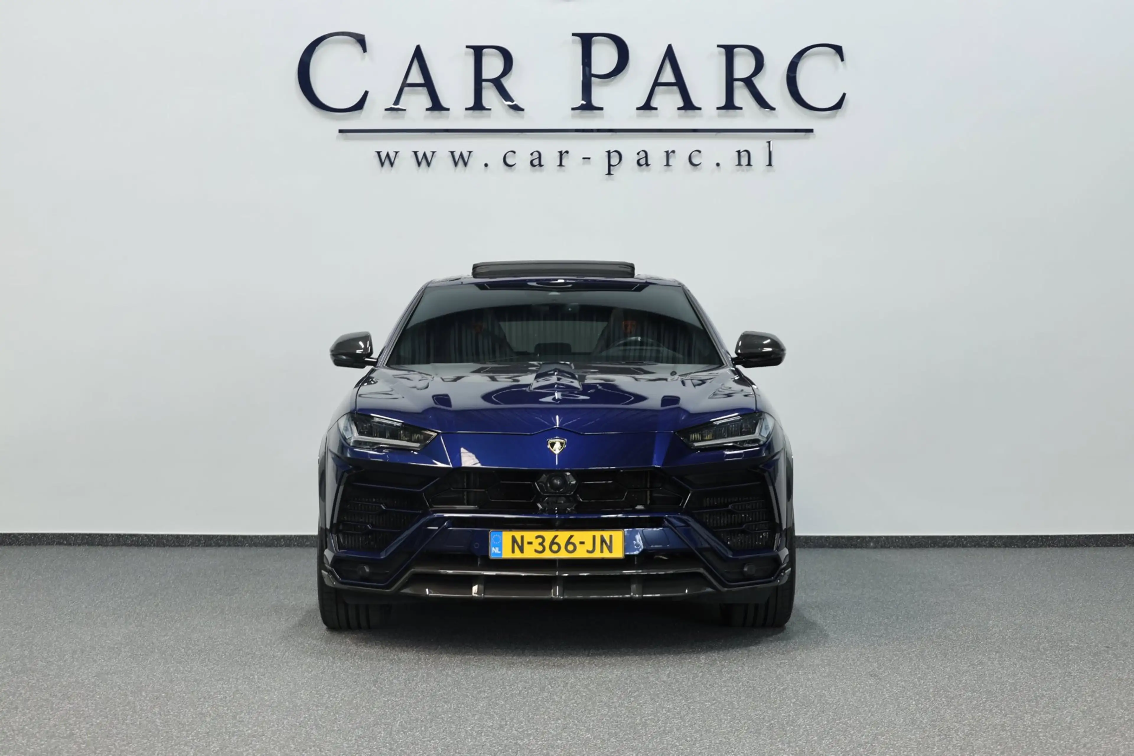 Lamborghini Urus 4.0 V8 NOVITEC 780+PK FULL CARBON/3D B&O/PANO/ACHT — photo 3