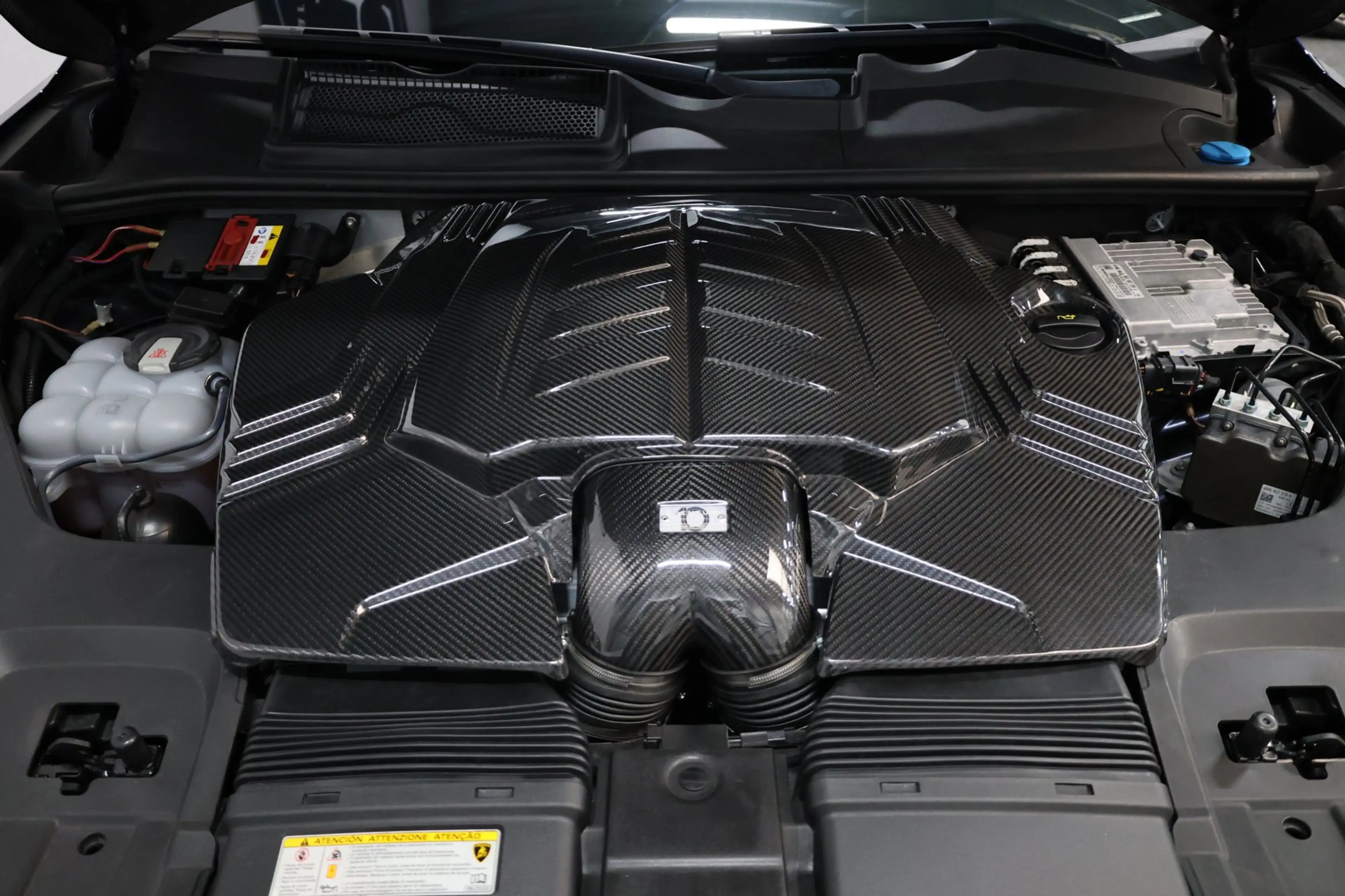 Lamborghini Urus 4.0 V8 NOVITEC 780+PK FULL CARBON/3D B&O/PANO/ACHT — photo 35