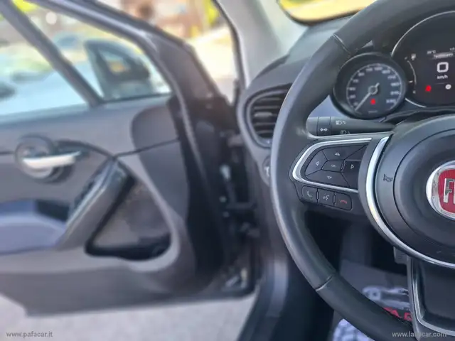 Fiat 500X view 17