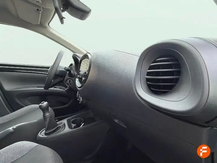 Toyota Aygo 2022, foto 20