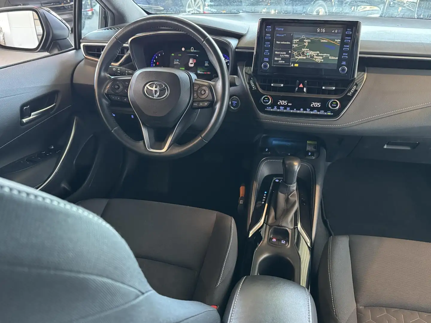 Toyota Corolla Touring Sports 1.8 Hybrid Style|Camera|Navi|Adapt. Noir - 2