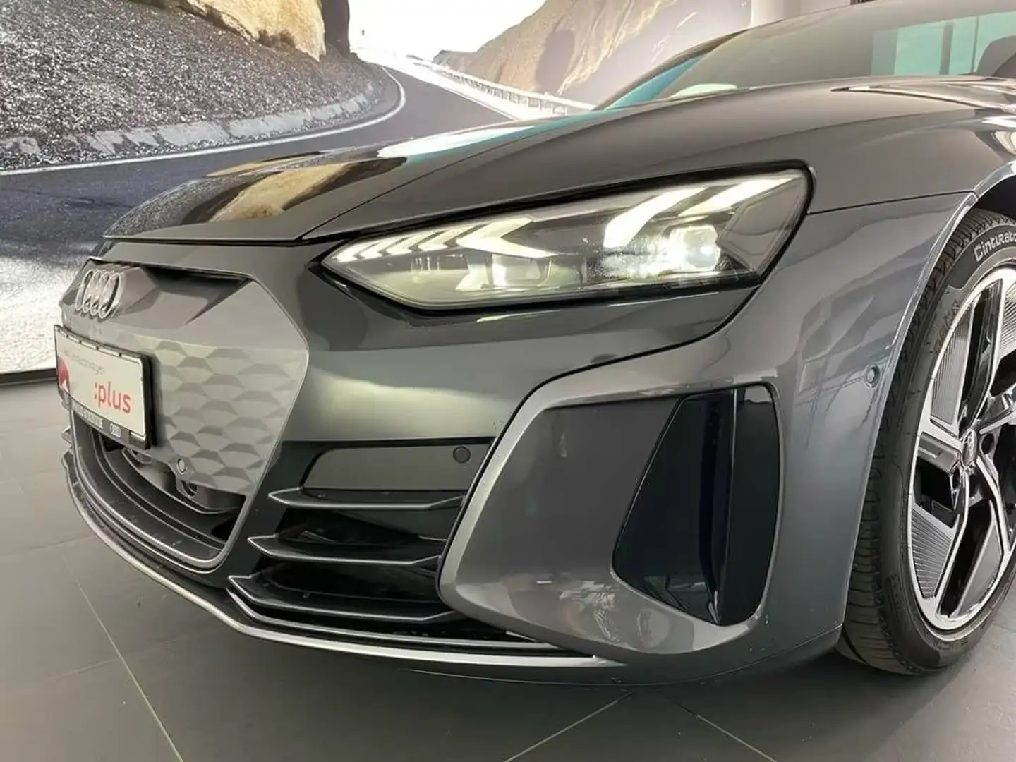 Audi e-tron GT 476ch quattro Gris - 2