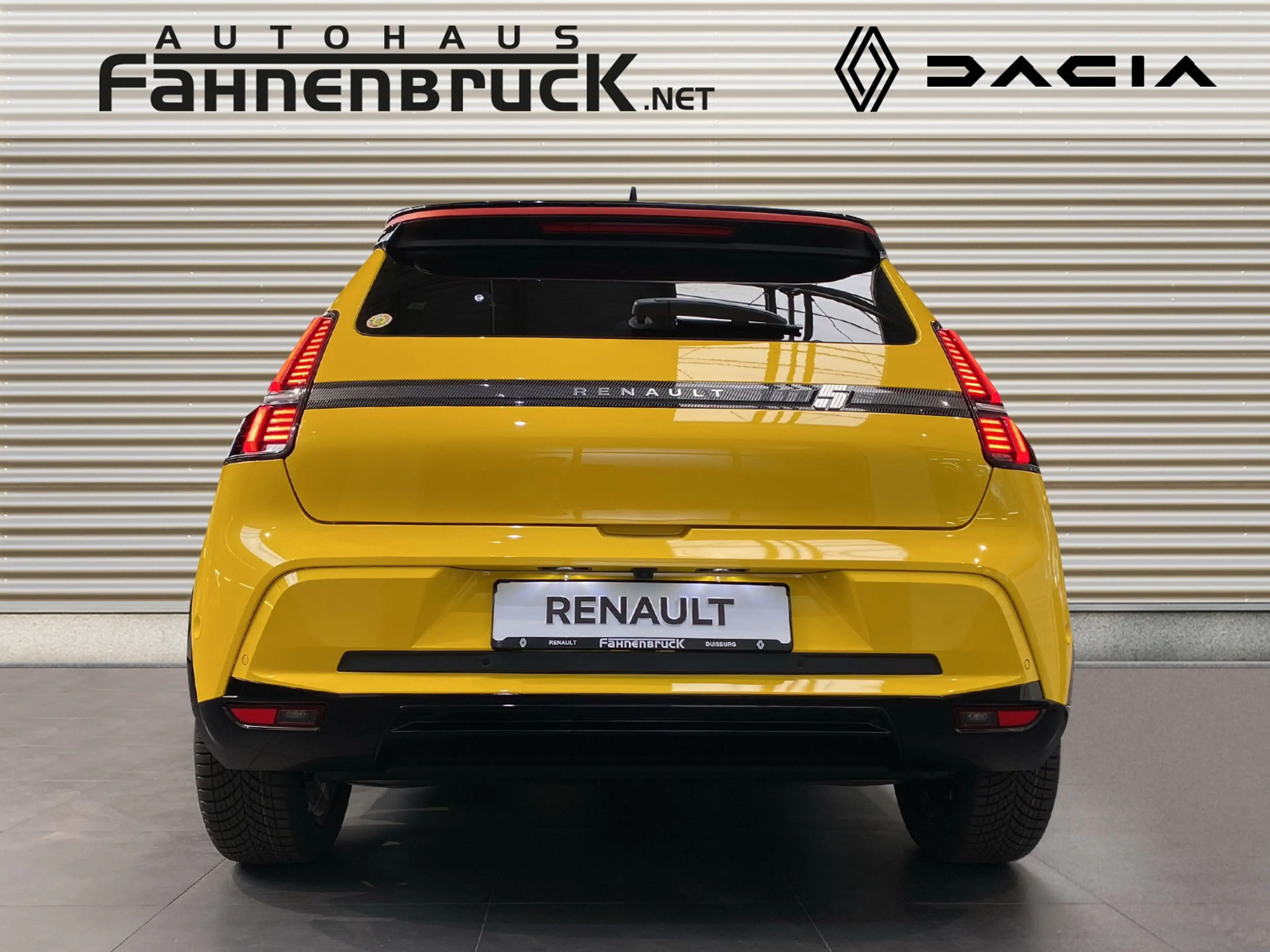 Renault R 5 E-Tech Iconic 150 Comfort Range ACC Navi — photo 4