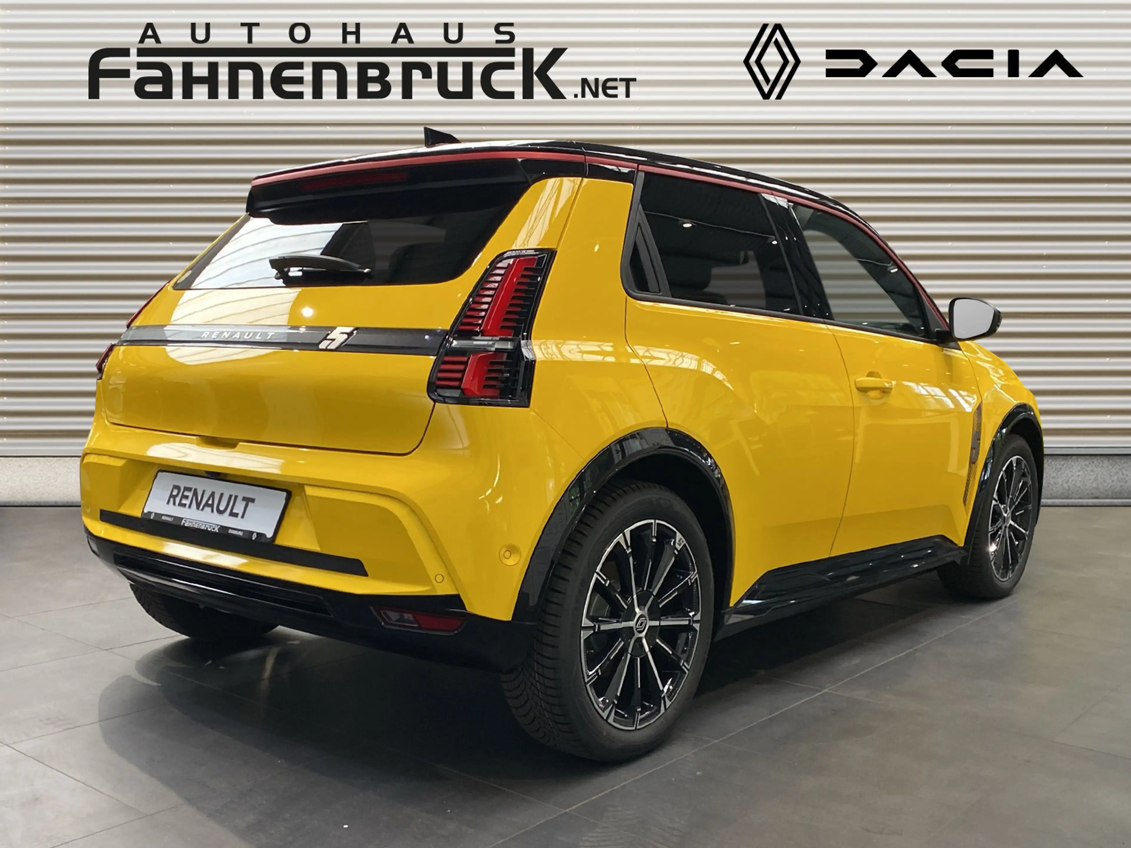 Renault R 5 E-Tech Iconic 150 Comfort Range ACC Navi — photo 5