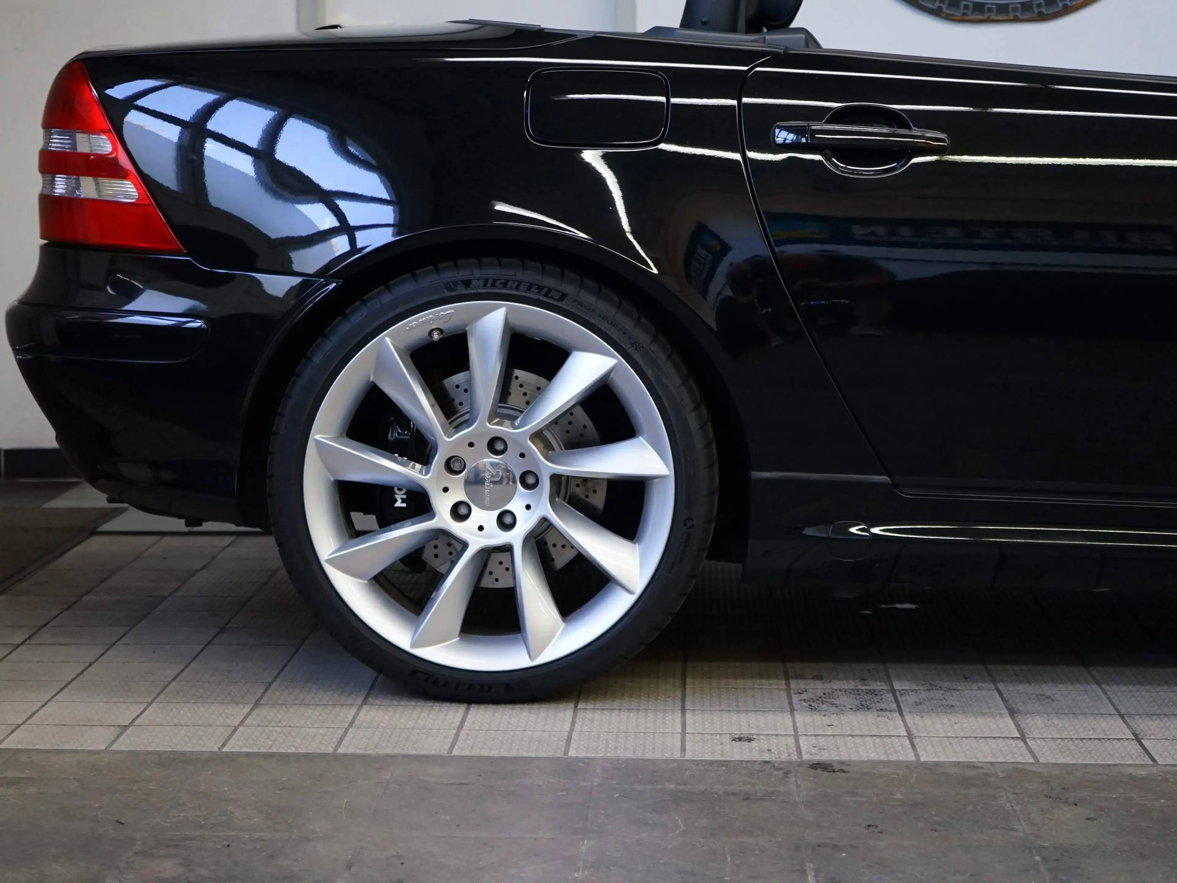 Mercedes-Benz SLK 230 SLK 230 Kompressor Final Edition aus 1. Hand — photo 30