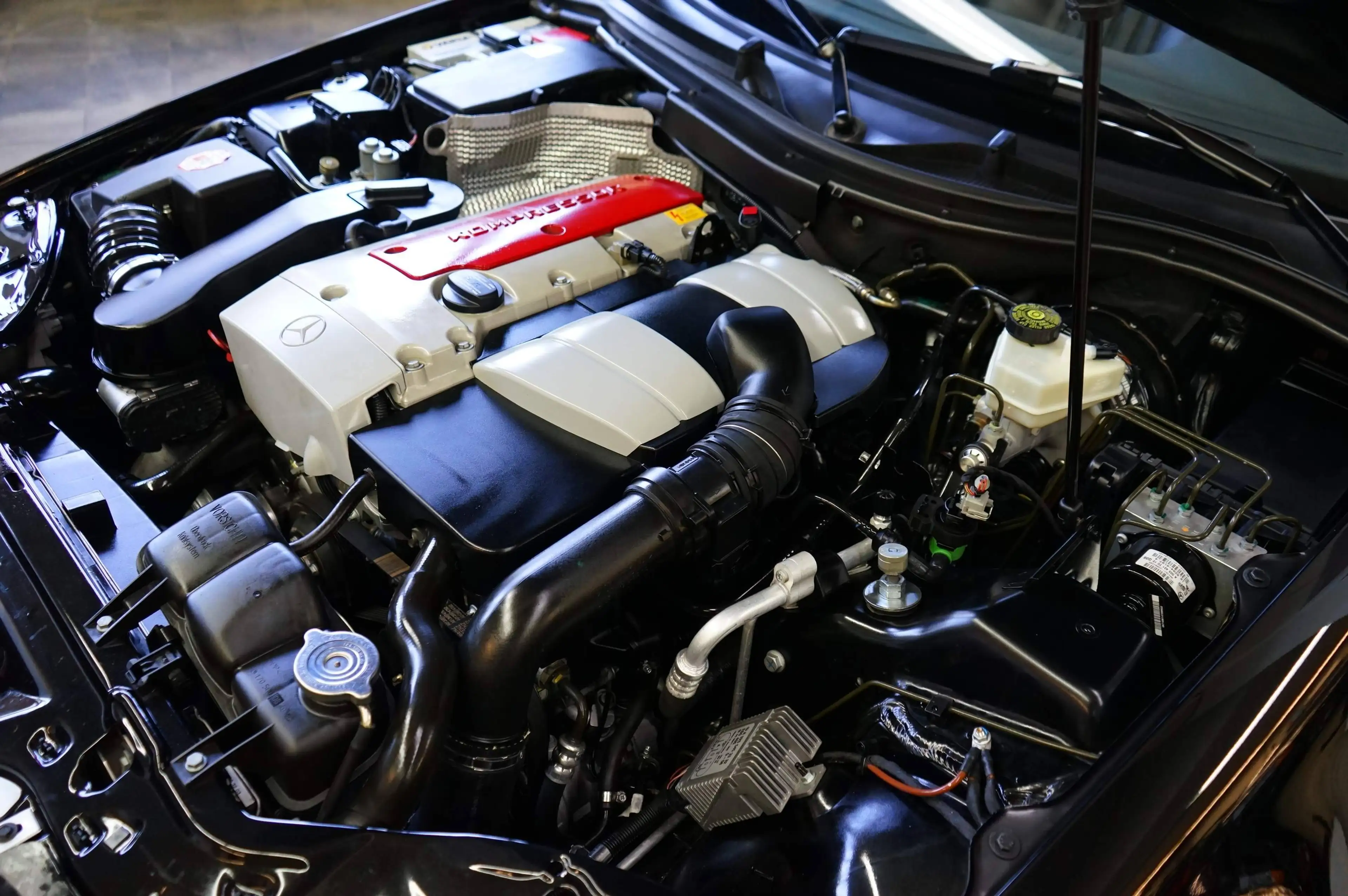 Mercedes-Benz SLK 230 SLK 230 Kompressor Final Edition aus 1. Hand — photo 29