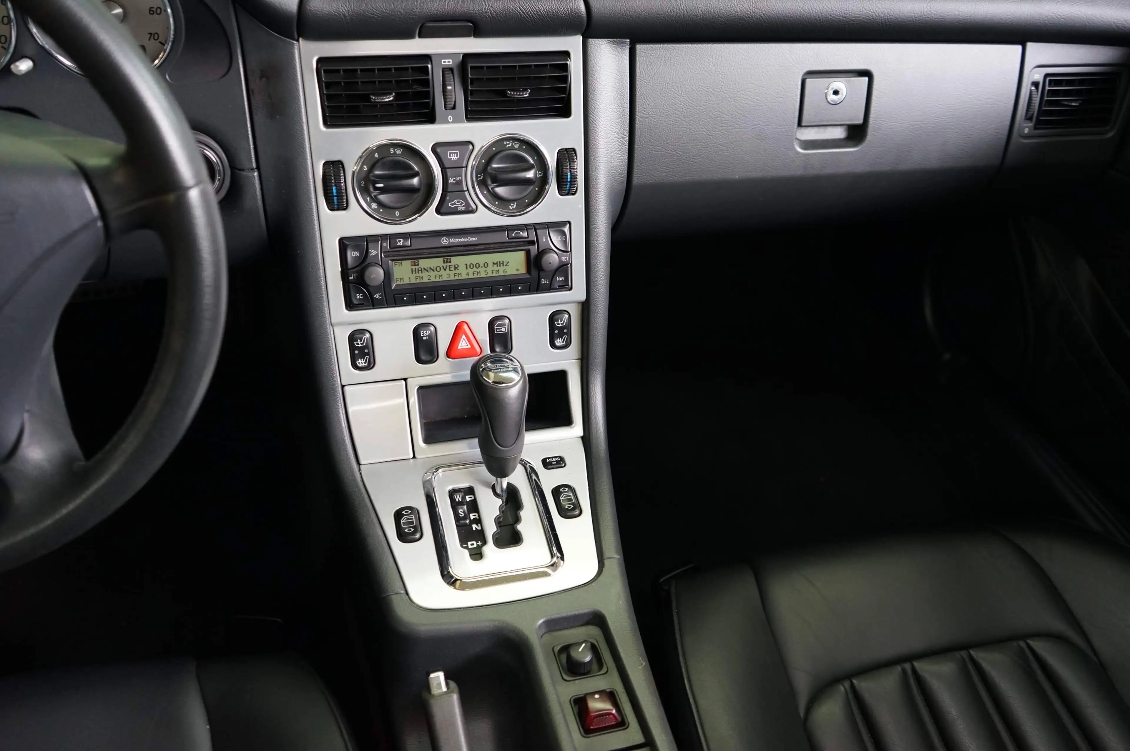 Mercedes-Benz SLK 230 SLK 230 Kompressor Final Edition aus 1. Hand — photo 23