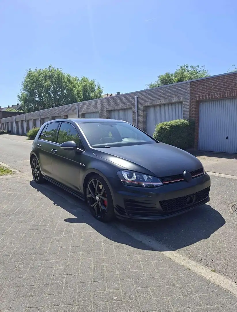 Volkswagen Golf GTI 2.0 TSI Performance DSG 230 - 1