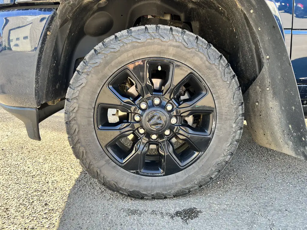 2022 RAM 3500 Limited Crew Cab 169 | Auxiliary Switches | 360-De — photo 4