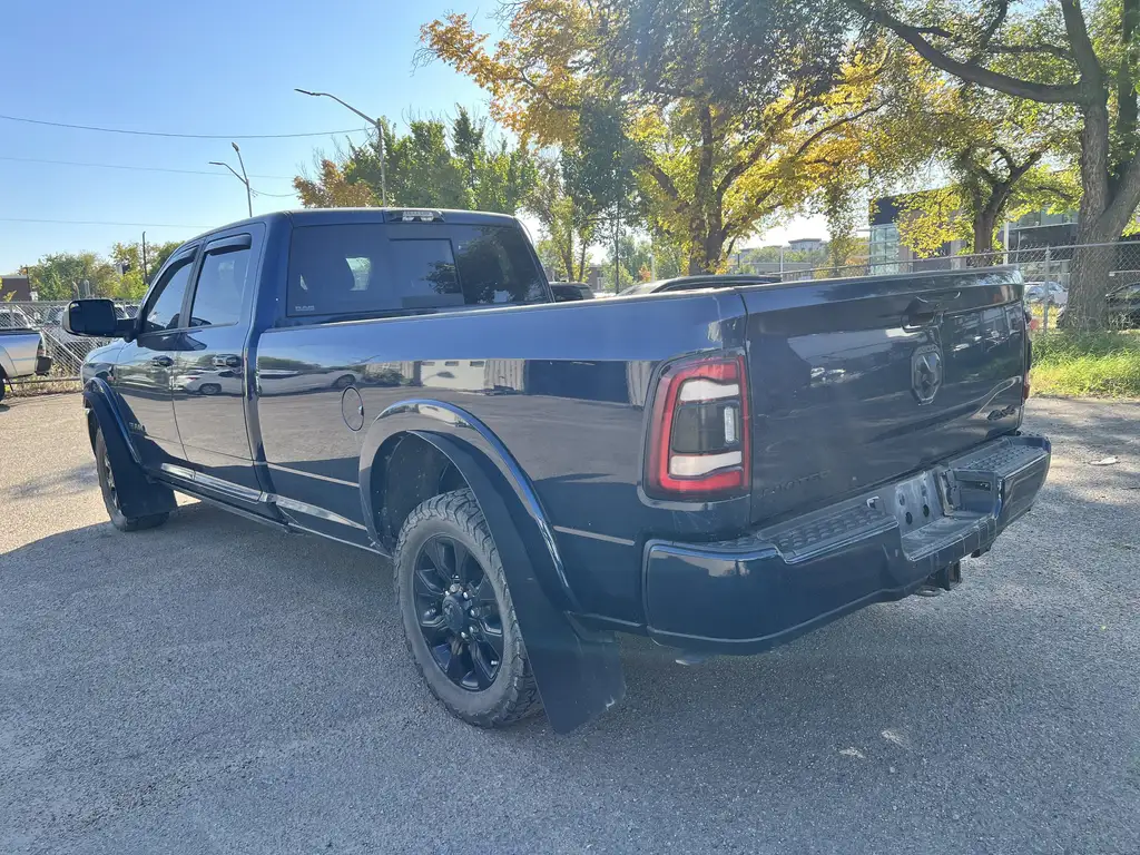 2022 RAM 3500 Limited Crew Cab 169 | Auxiliary Switches | 360-De — photo 6