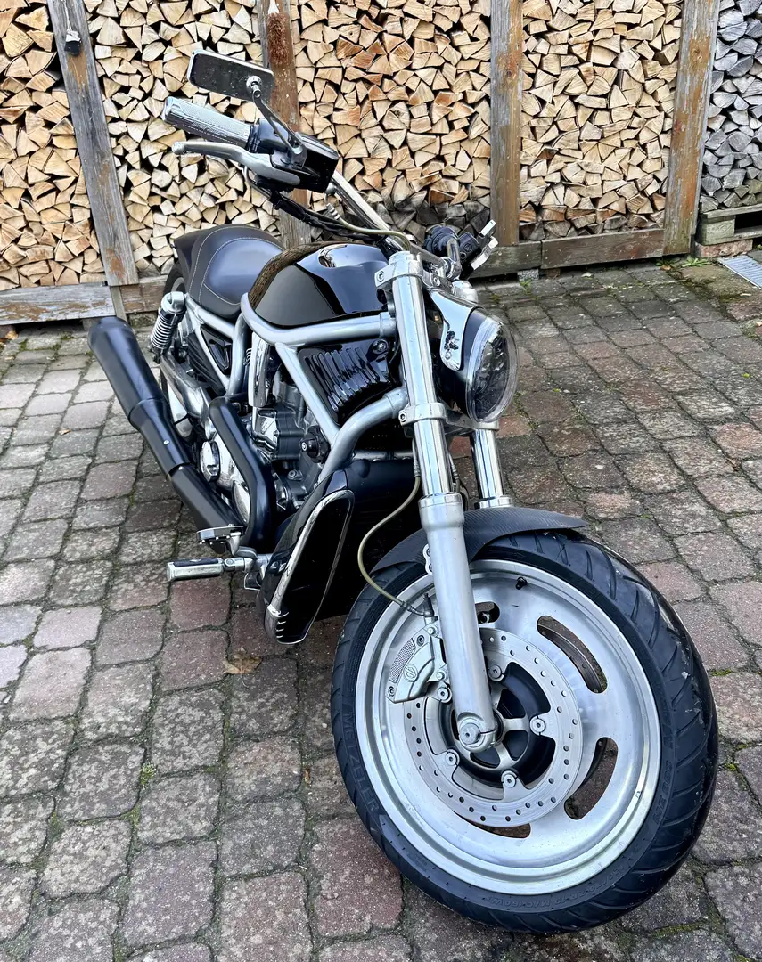 Harley-Davidson V-Rod Custom Umbau - 1