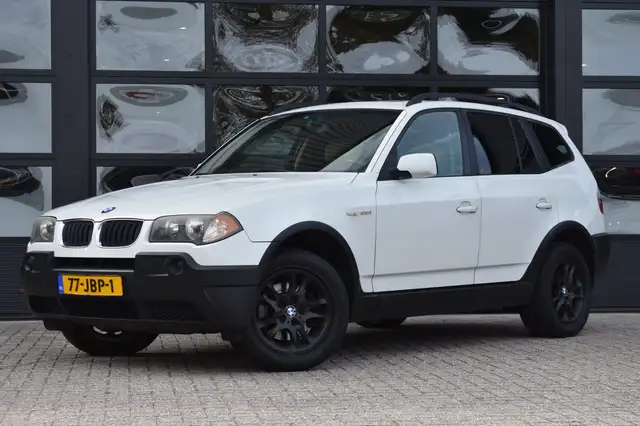 BMW X3 2.5i '05 Inruiler zo mee