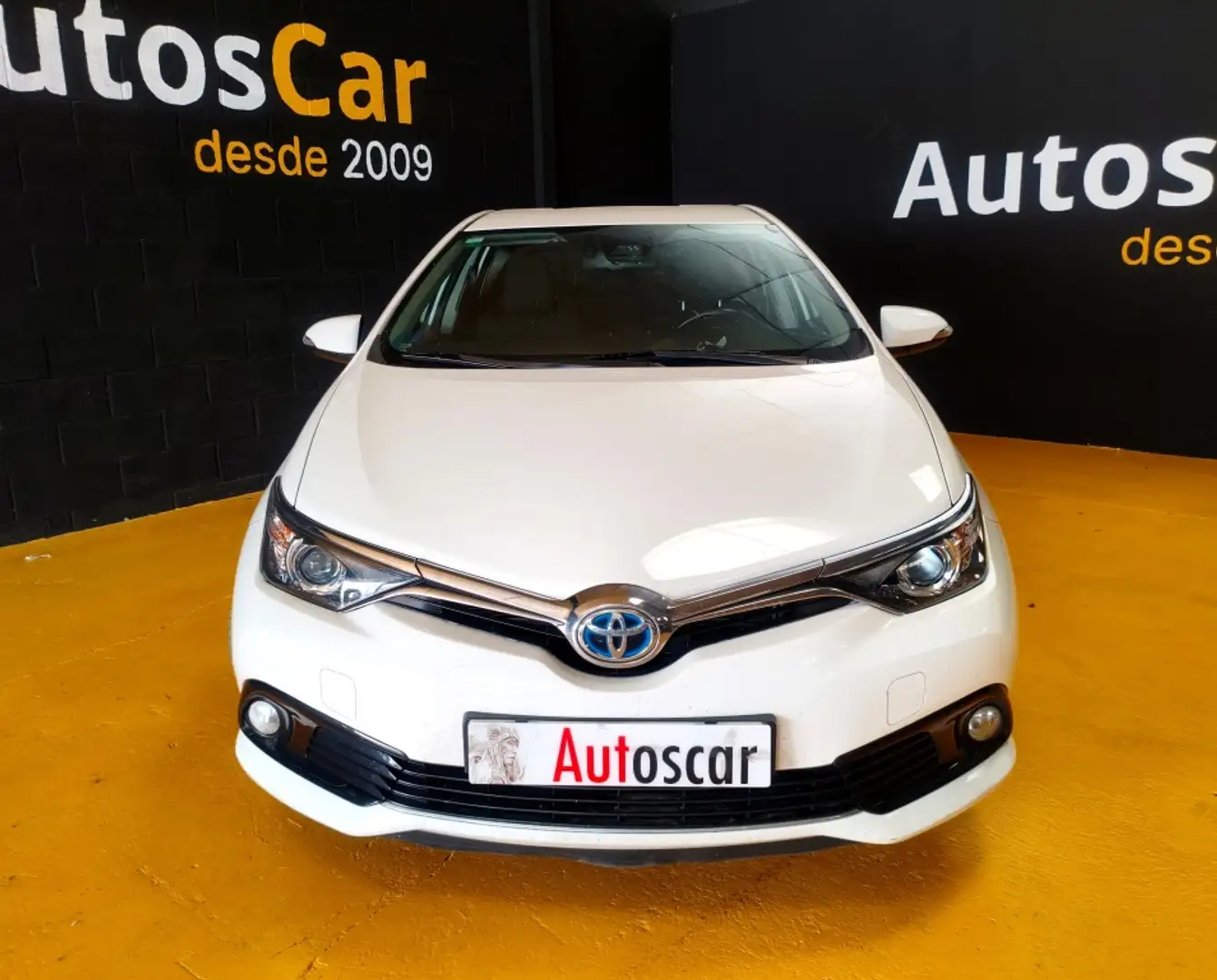 Toyota Auris hybrid 140H Feel! Blanco - 2