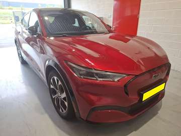 Extended Range 99kw/h 4WD