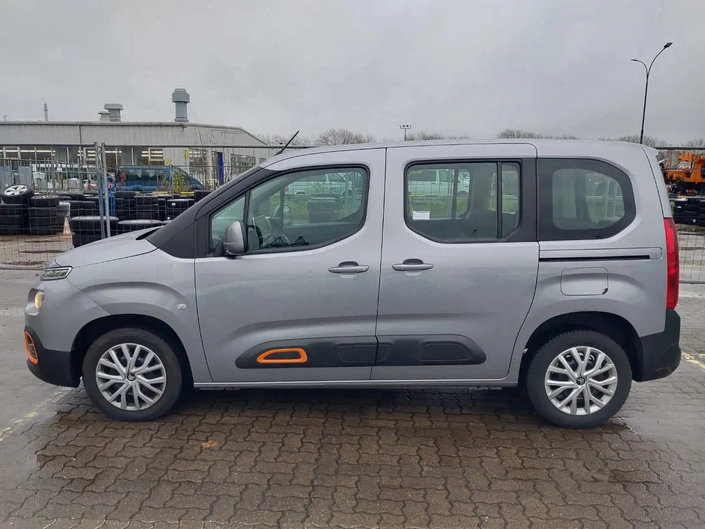 Citroen Berlingo Feel M 1,5 Blue HDi + Navi+DAB+Tempom. Gris - 1