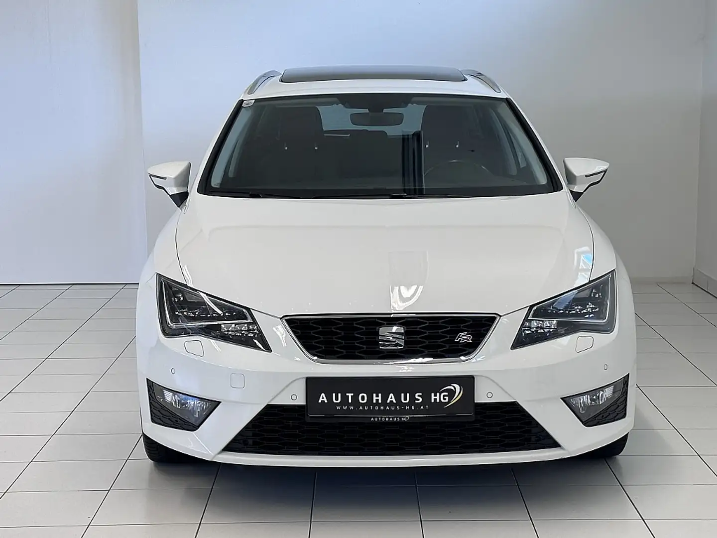SEAT Leon ST FR 1,4 TSI*PANO*LED*NAVI*SHZ* Bianco - 2