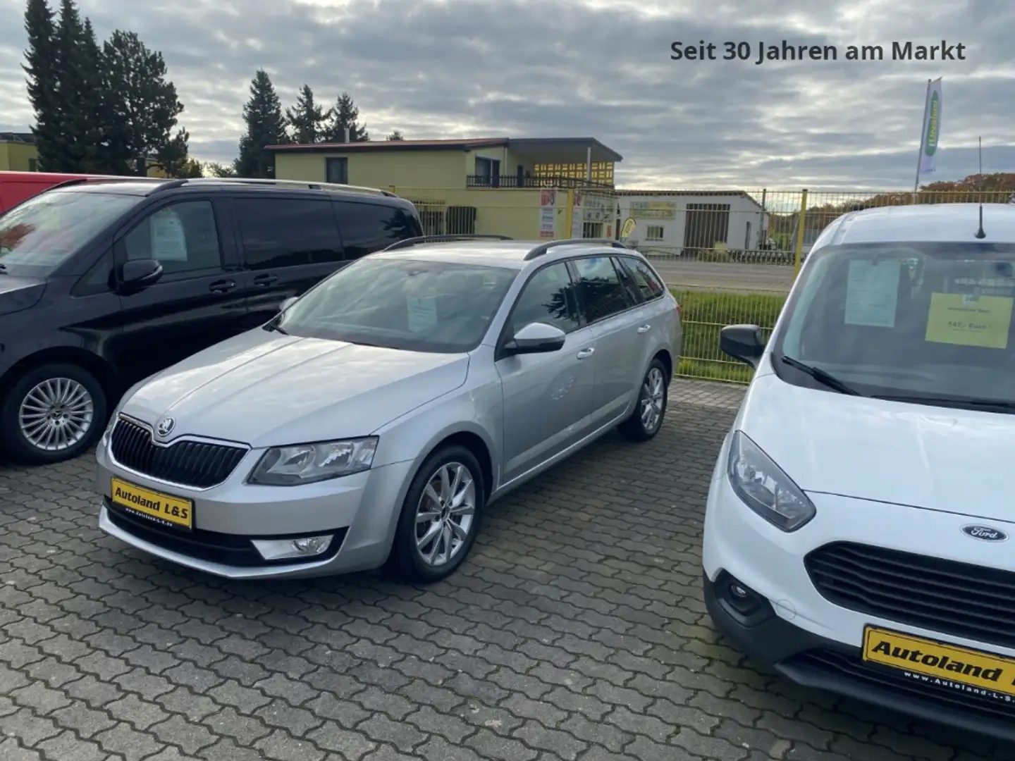 Skoda Octavia Combi Ambition 1.2 TSI, PDC, 2. Hand, Alus, Zilver - 2