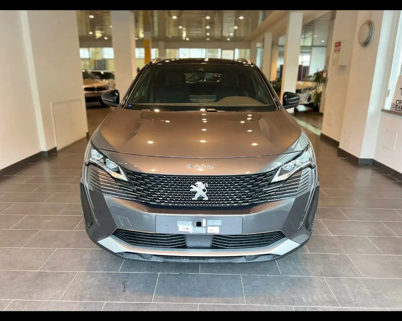 Peugeot 3008 1.5 bluehdi GT s&s 130cv eat8 Gris - 2