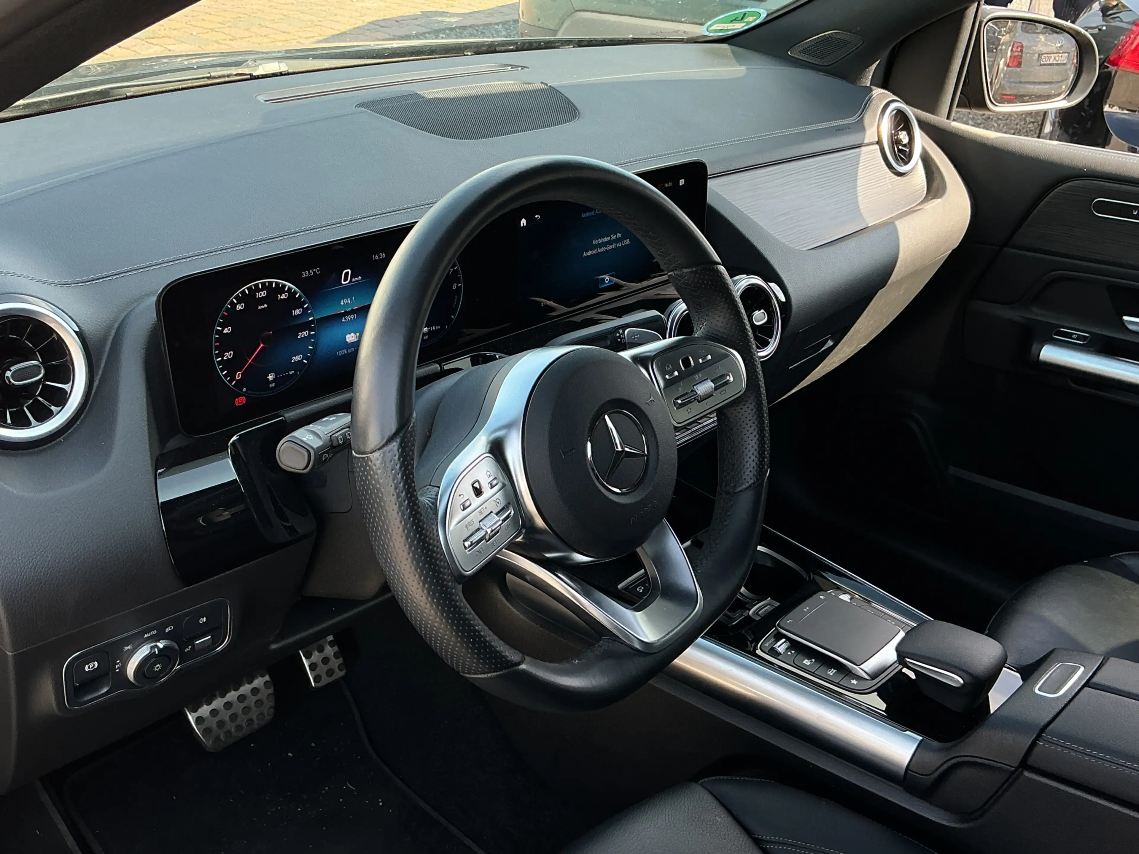Mercedes-Benz B 250 e, AMG Line, 1 Hd, Leder, PDC, Widescreen — photo 2