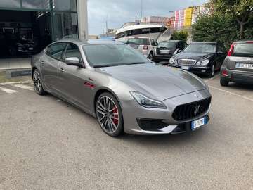 Quattroporte 3.8 V8 Trofeo 580cv auto