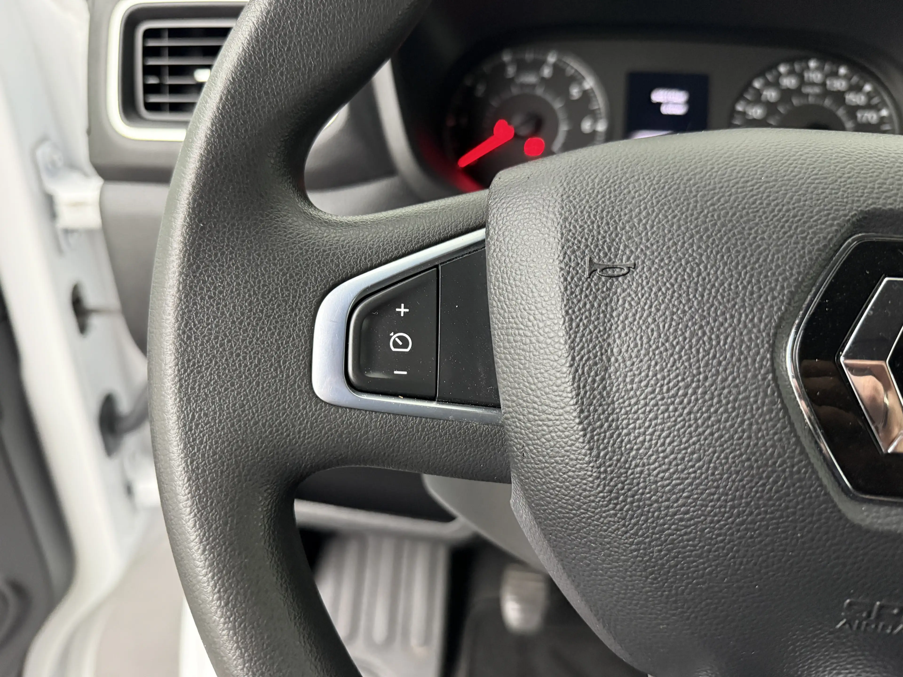 Renault Master 2.3DCi 135PK L2H2 | Multimedia | Airco | Cruise | — photo 15