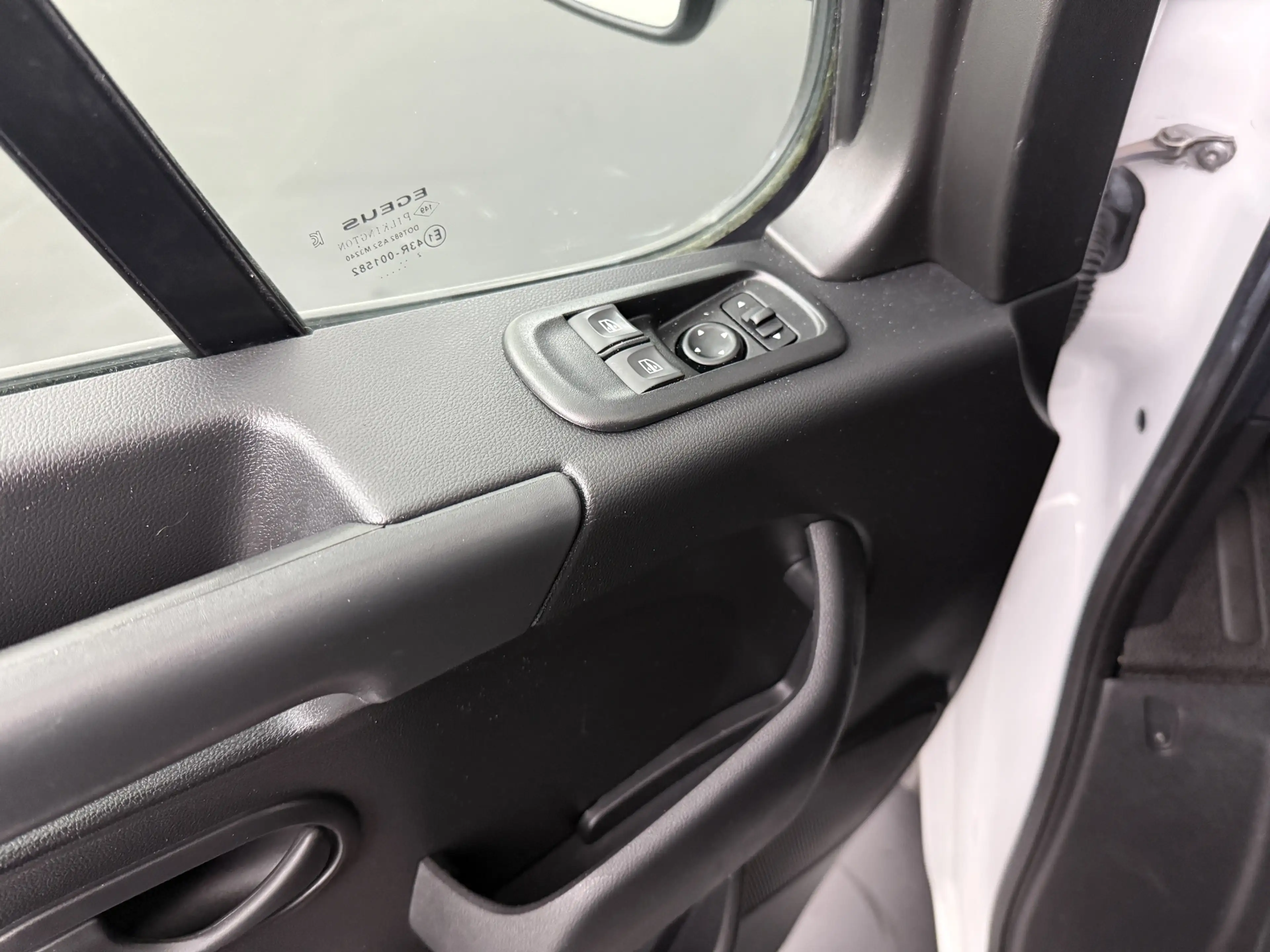 Renault Master 2.3DCi 135PK L2H2 | Multimedia | Airco | Cruise | — photo 8