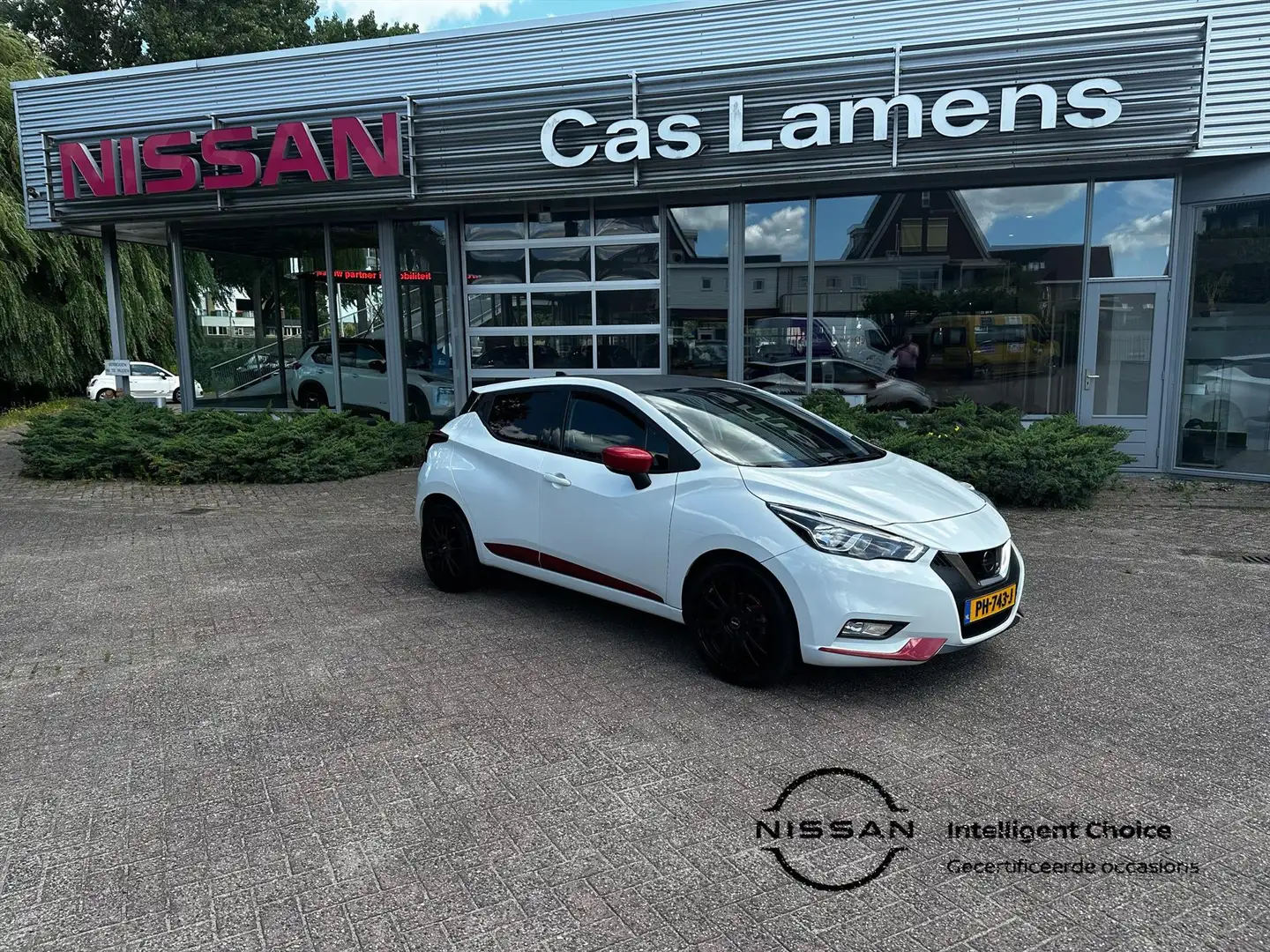 Nissan Micra 90pk N-Connecta Nismo Look Wit - 1