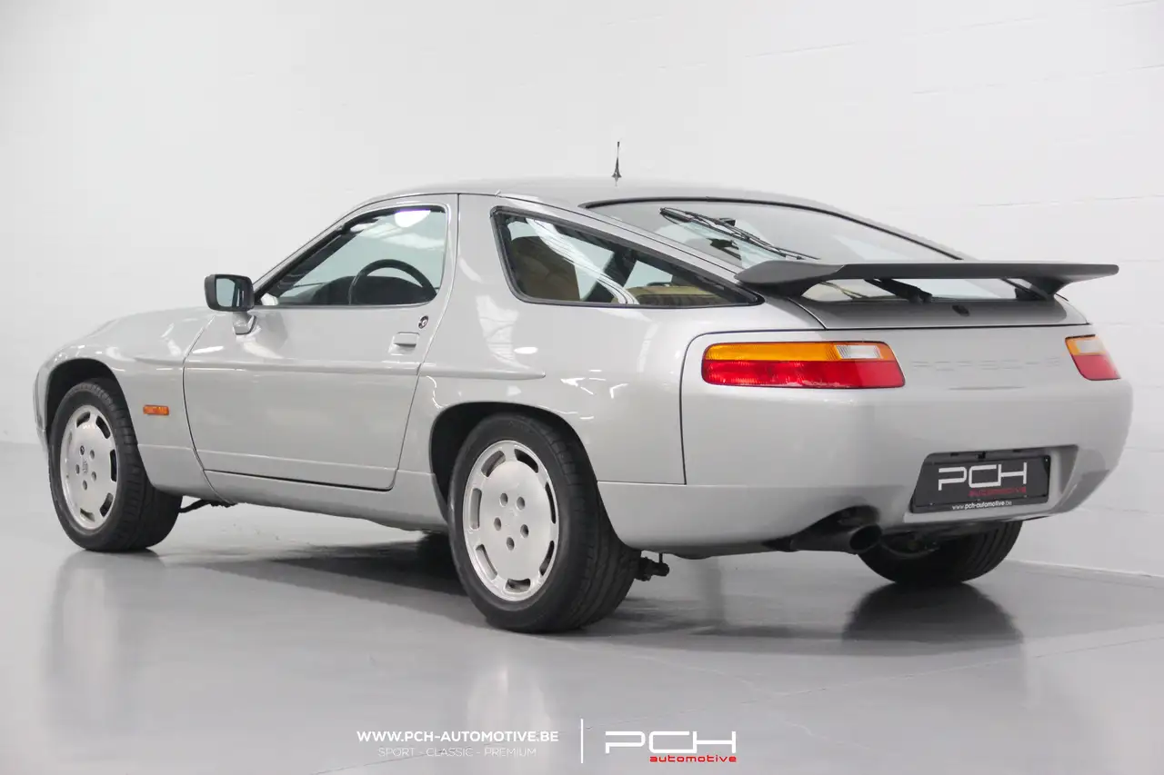 Porsche 928 S4 5.0 V8 320cv Aut. - Restaurée ! -, foto 7
