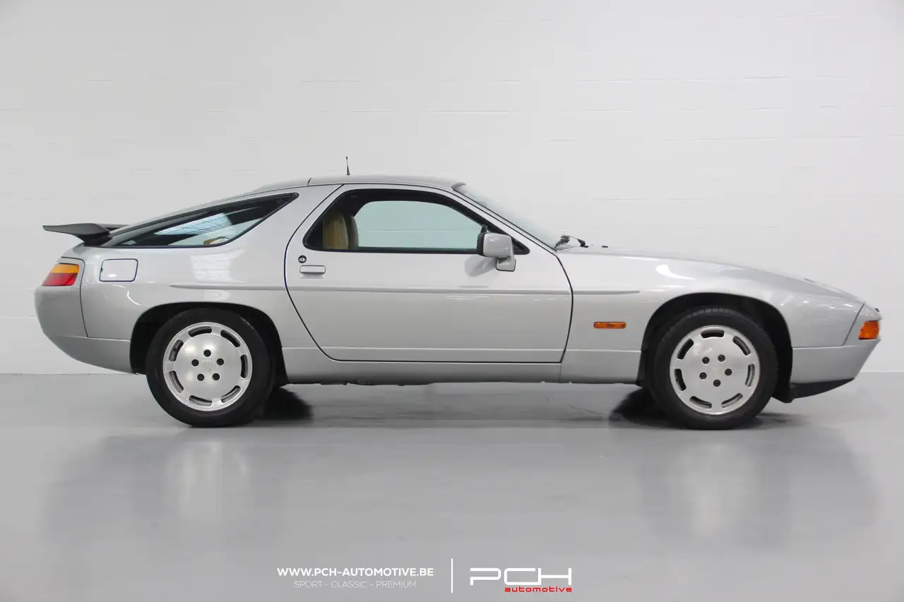 Porsche 928 S4 5.0 V8 320cv Aut. - Restaurée ! -, foto 4