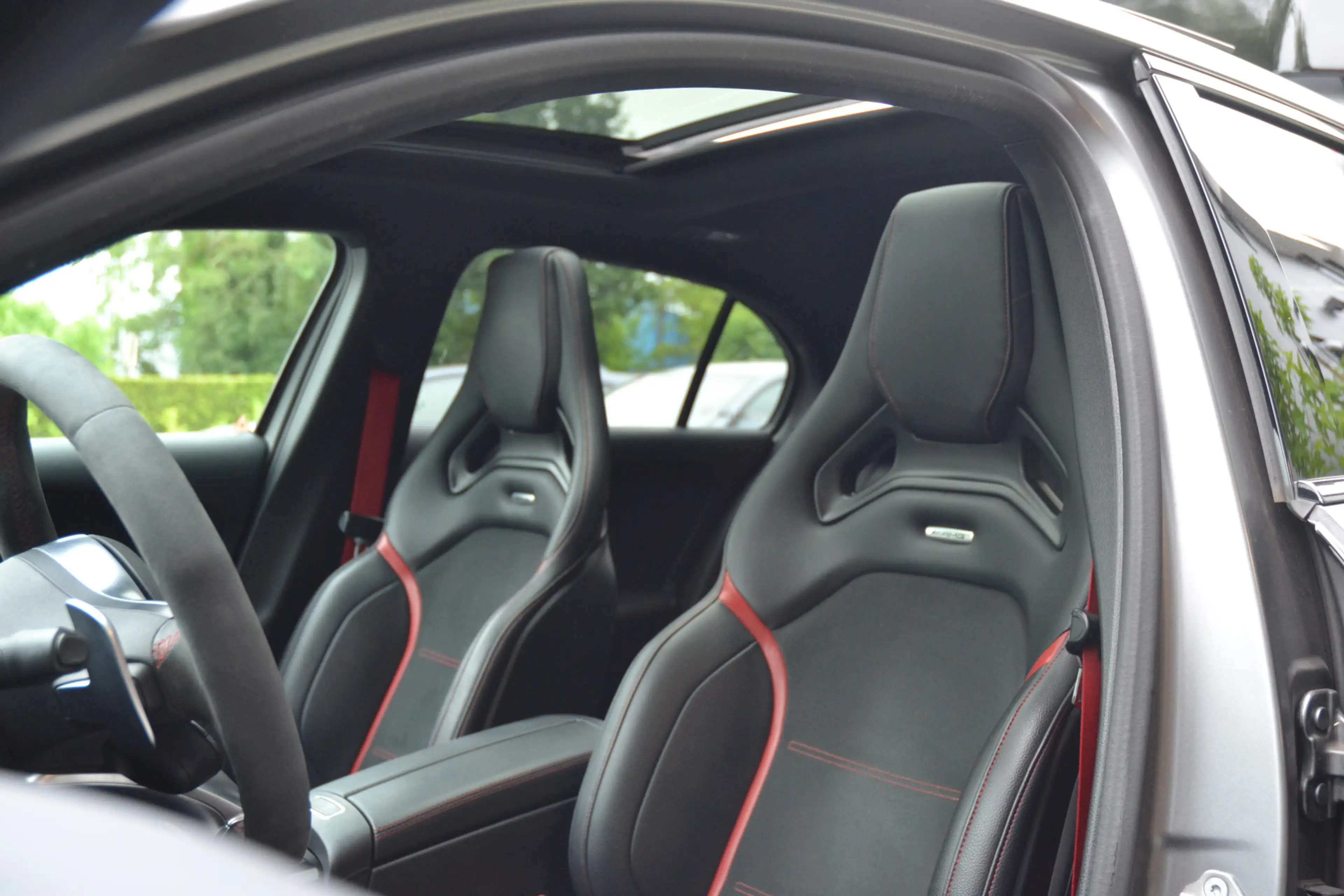 Mercedes-Benz A 35 AMG 4MATIC Edition 1 Pano | Burmester | Schaalstoelen — photo 4