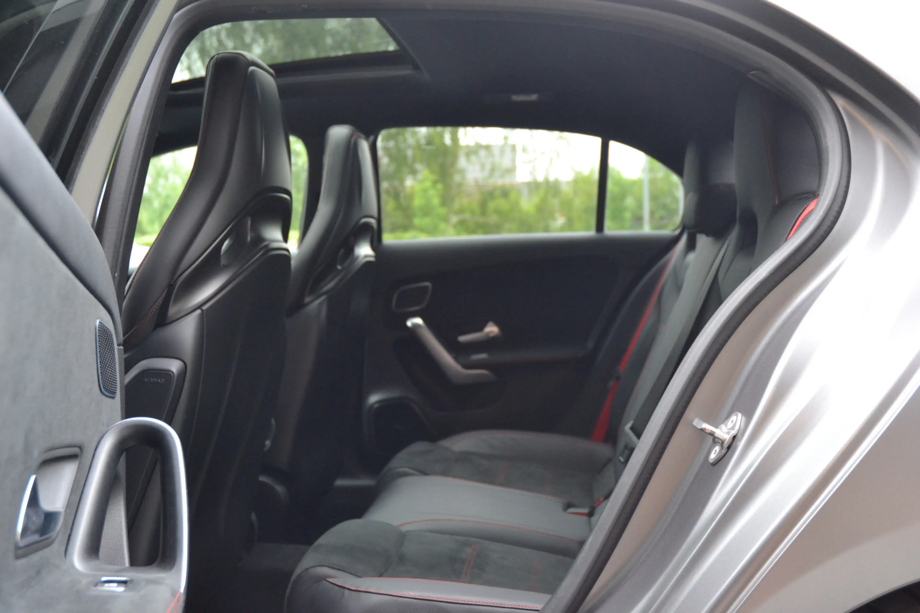 Mercedes-Benz A 35 AMG 4MATIC Edition 1 Pano | Burmester | Schaalstoelen — photo 15