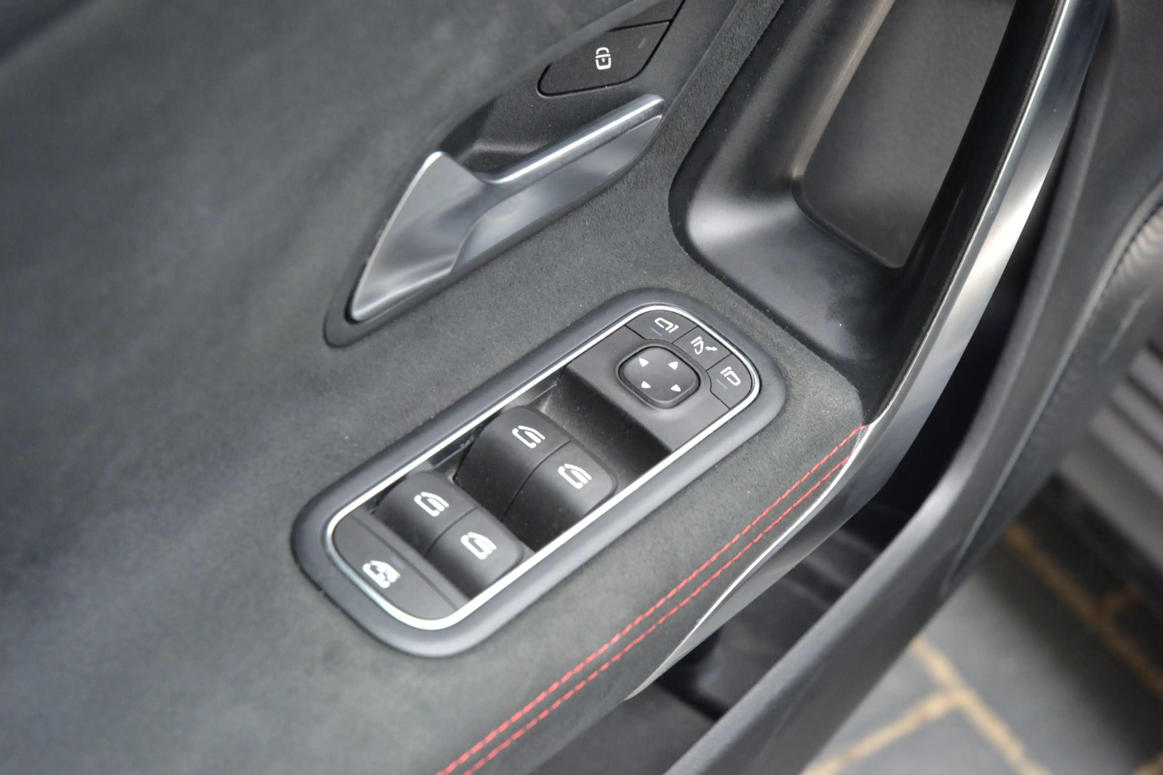 Mercedes-Benz A 35 AMG 4MATIC Edition 1 Pano | Burmester | Schaalstoelen — photo 13