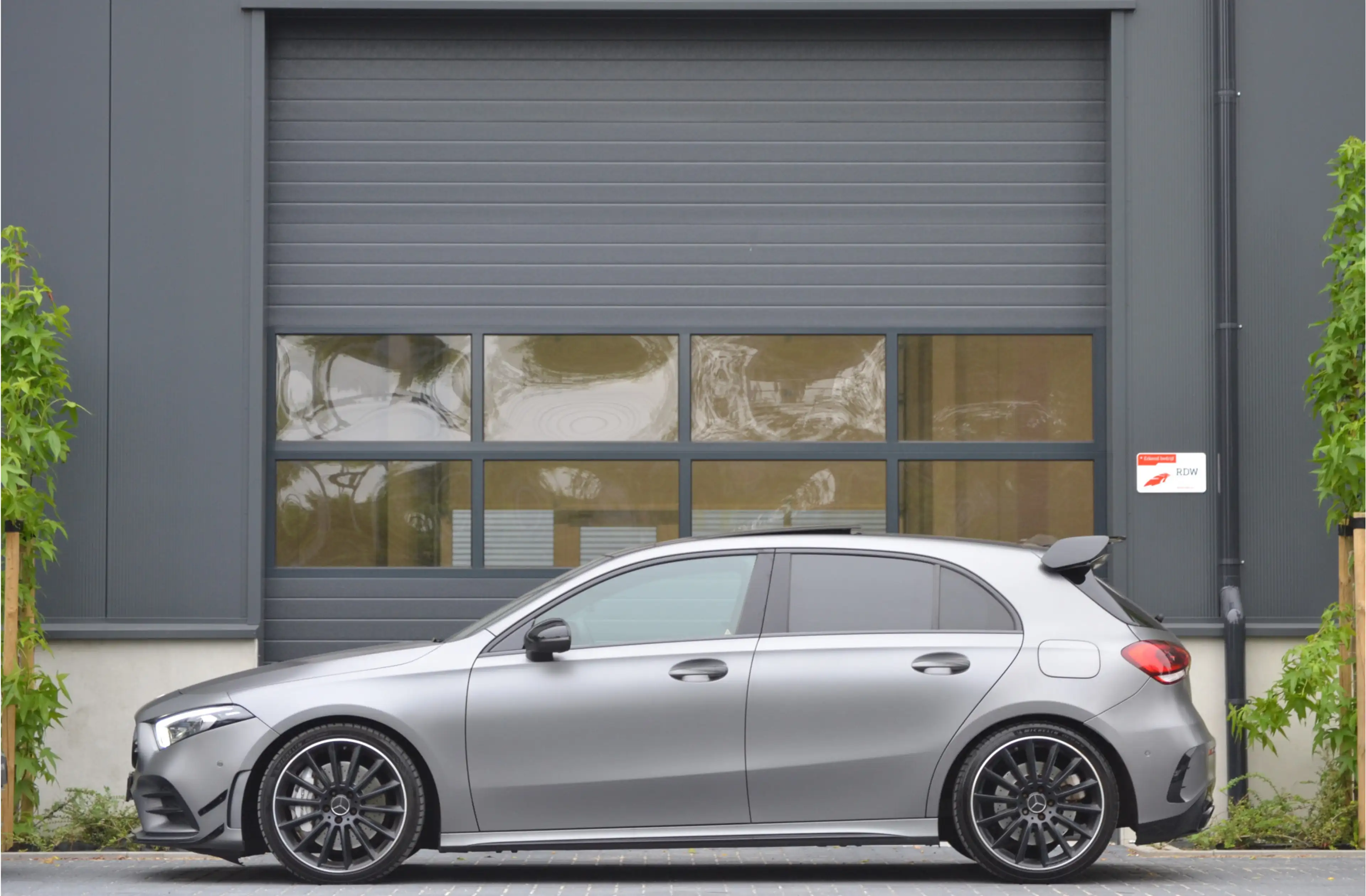 Mercedes-Benz A 35 AMG 4MATIC Edition 1 Pano | Burmester | Schaalstoelen — photo 6