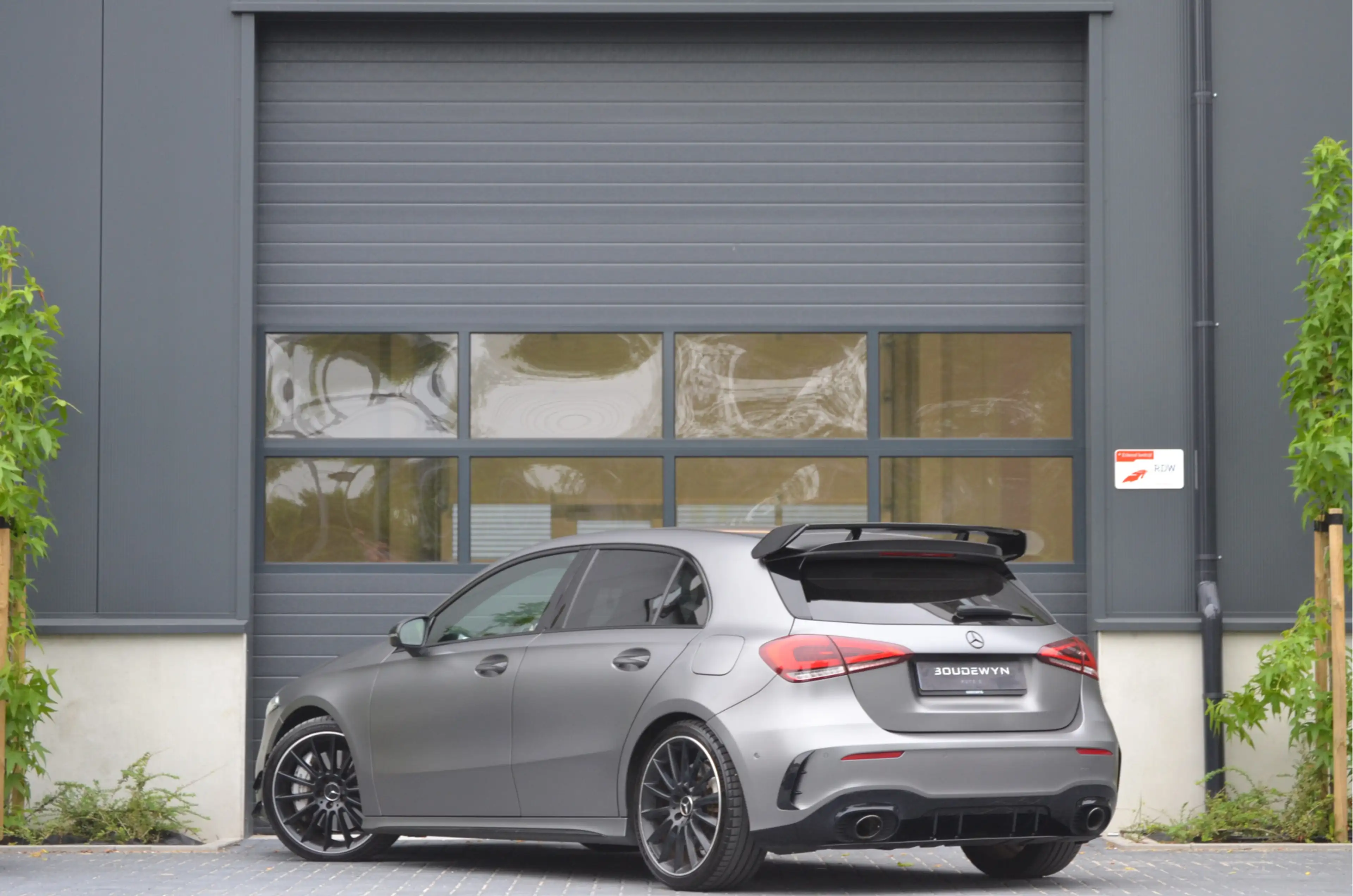 Mercedes-Benz A 35 AMG 4MATIC Edition 1 Pano | Burmester | Schaalstoelen — photo 5