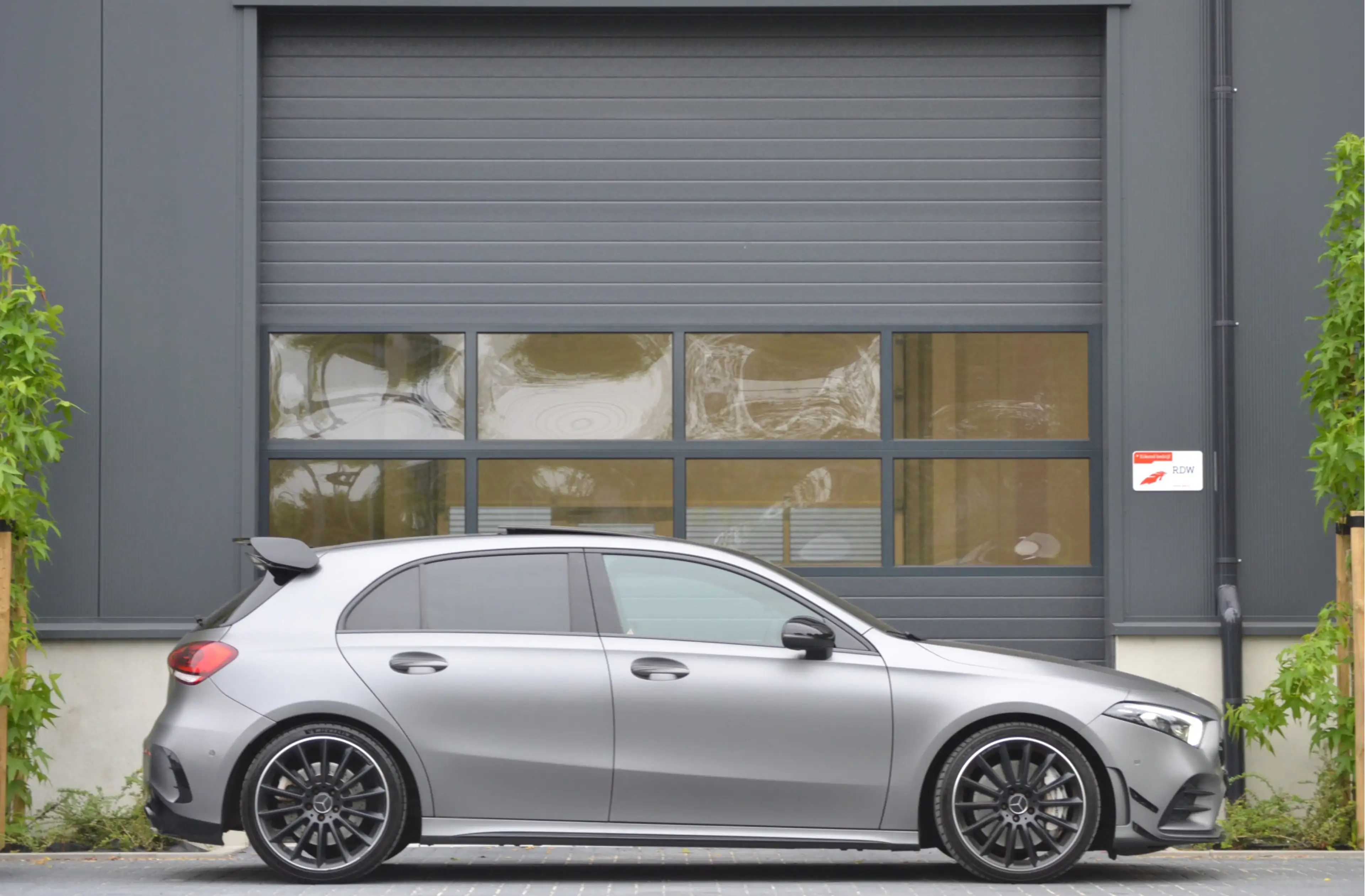 Mercedes-Benz A 35 AMG 4MATIC Edition 1 Pano | Burmester | Schaalstoelen — photo 10