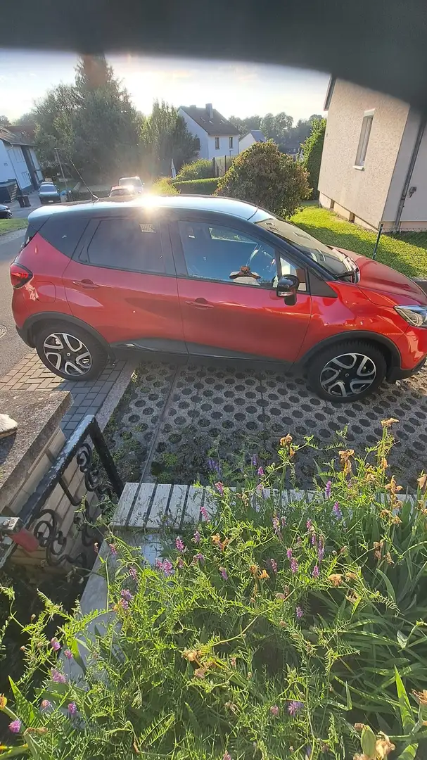 Renault Captur XMOD Rot - 1