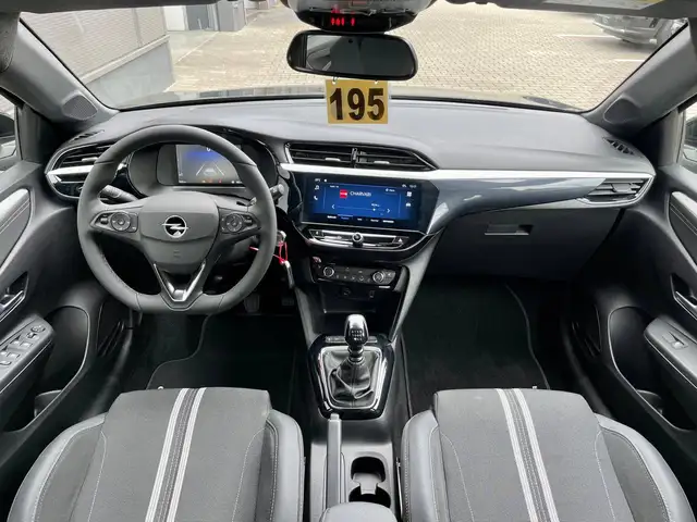 Opel Corsa view 11