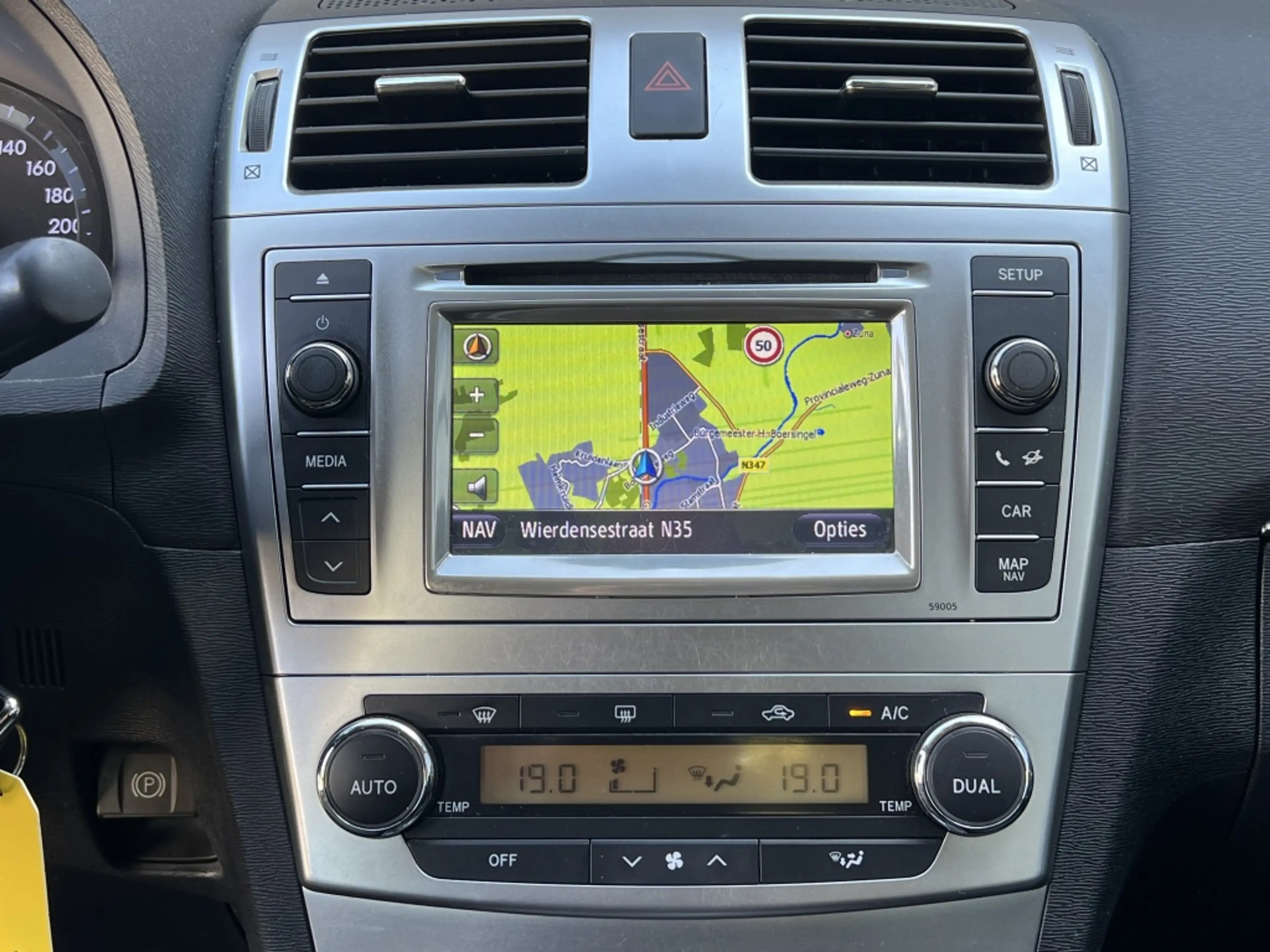 Toyota Avensis 1.8 VVTi Business Automaat 4-deurs | NL auto | Cli — photo 22