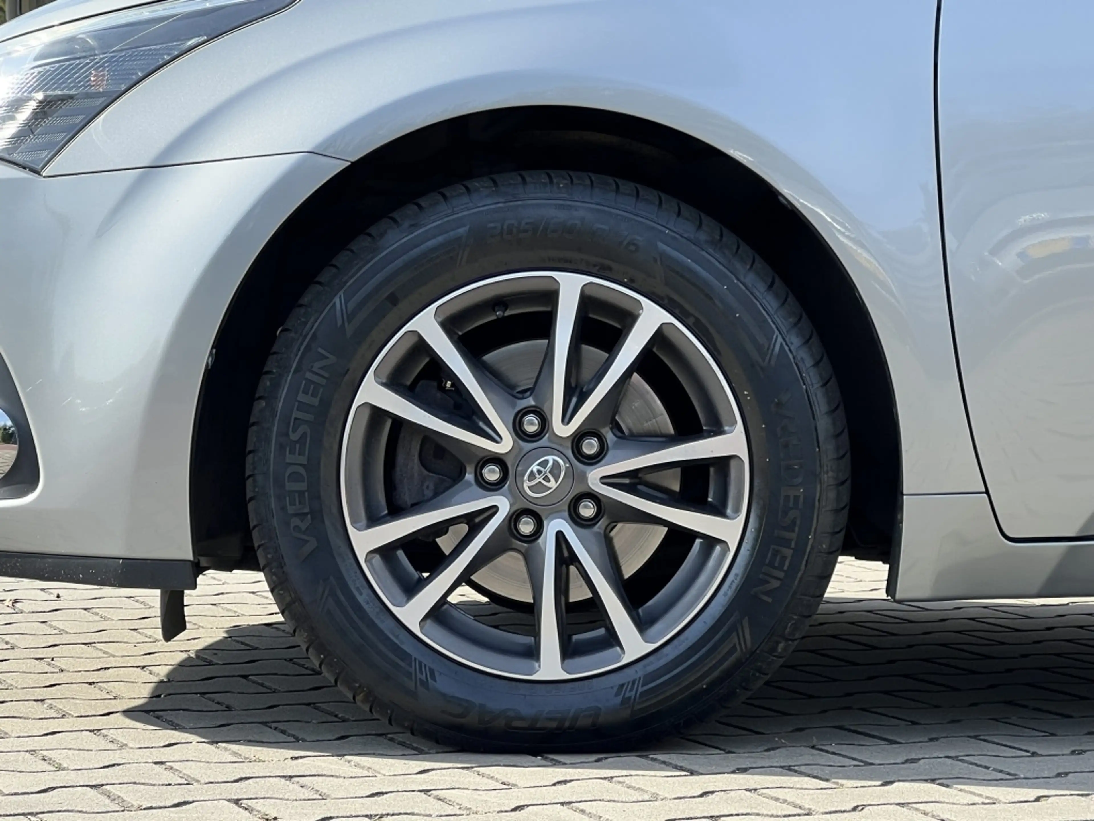 Toyota Avensis 1.8 VVTi Business Automaat 4-deurs | NL auto | Cli — photo 4