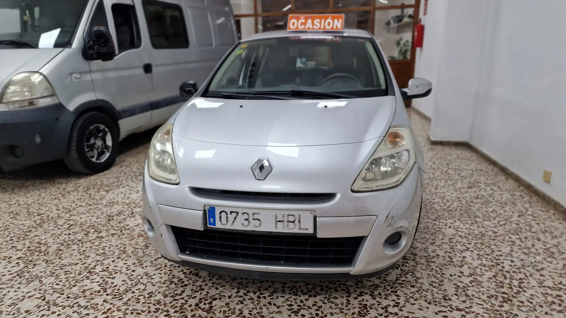 Renault Clio Grand Tour 1.2 Authentique - 1